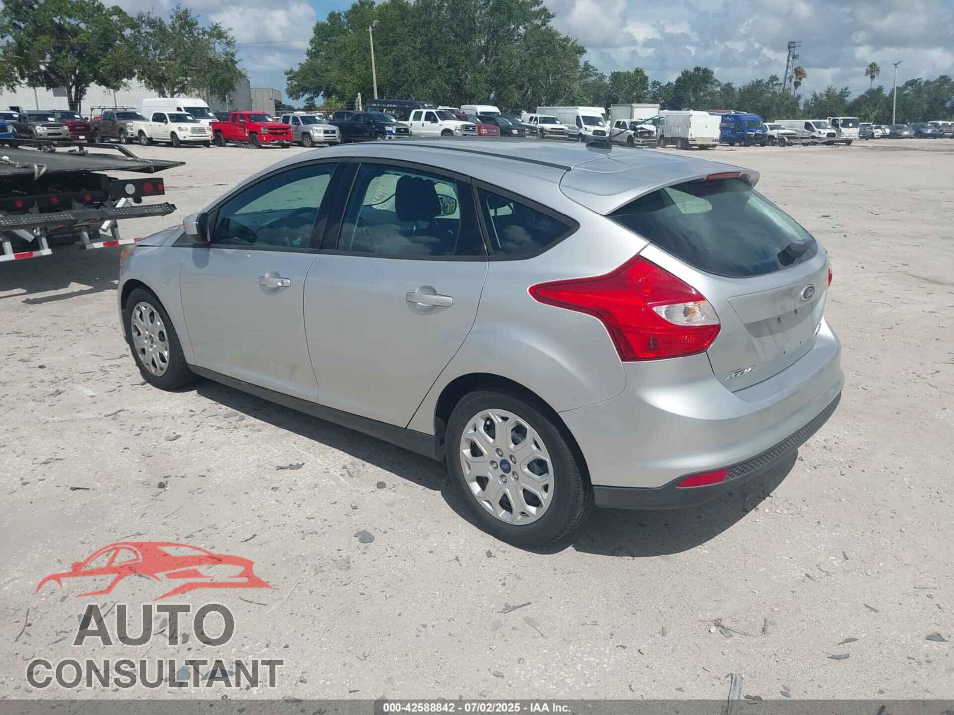 FORD FOCUS 2012 - 1FAHP3K28CL381135