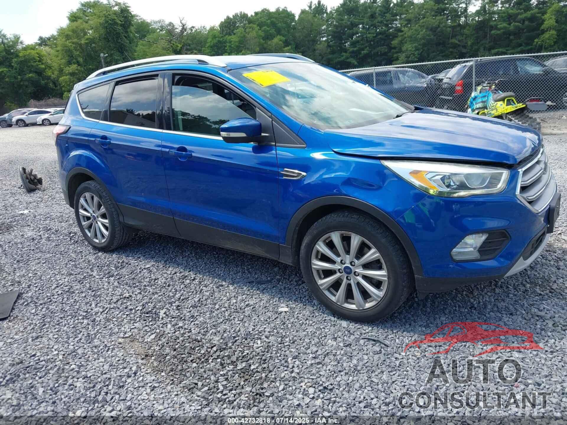 FORD ESCAPE 2017 - 1FMCU9JD5HUD07350