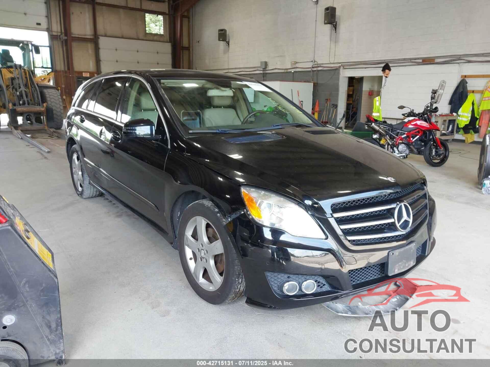 MERCEDES-BENZ R 350 2011 - 4JGCB6FE8BA130355