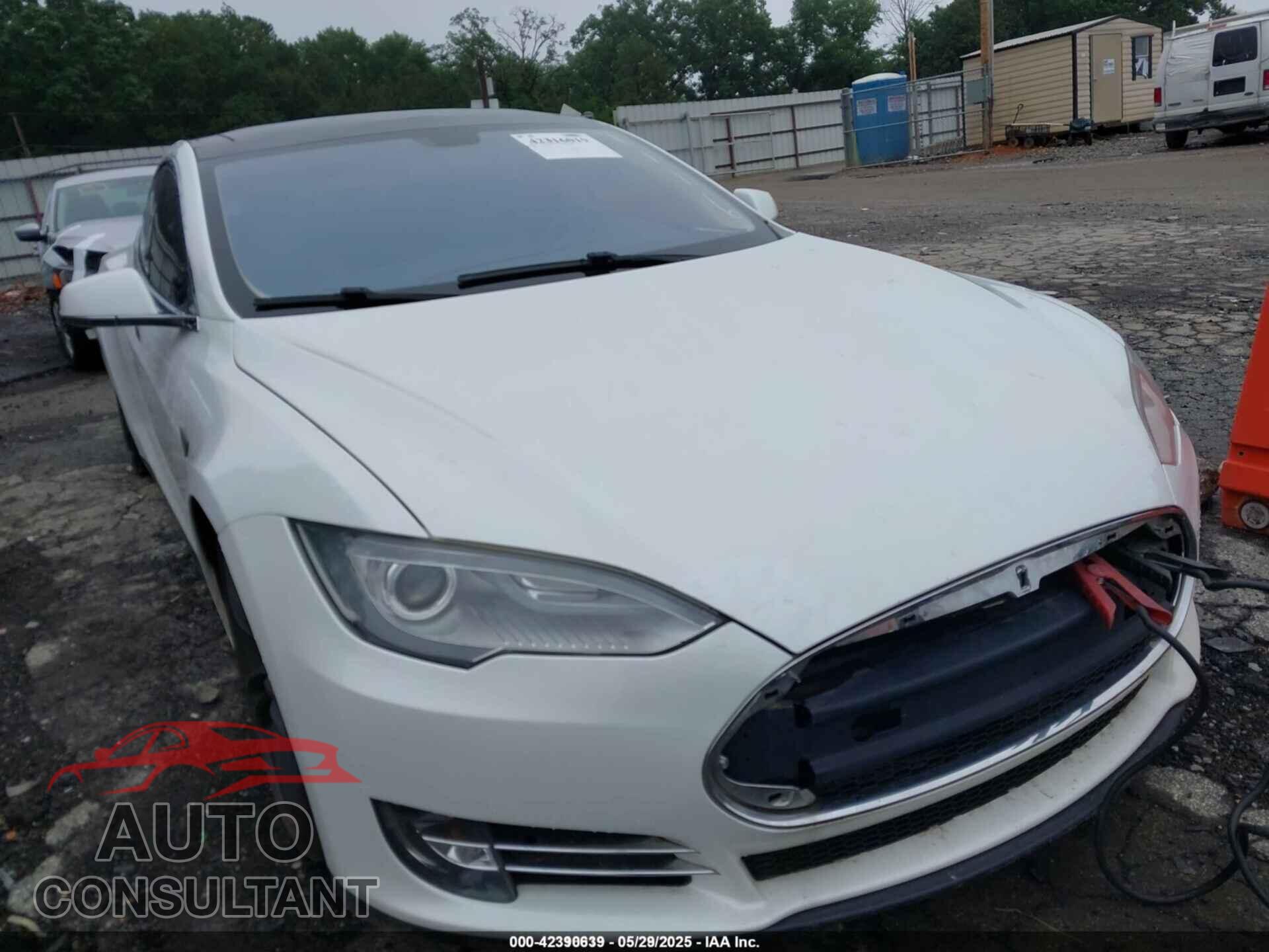 TESLA MODEL S 2013 - 5YJSA1DP6DFP04116