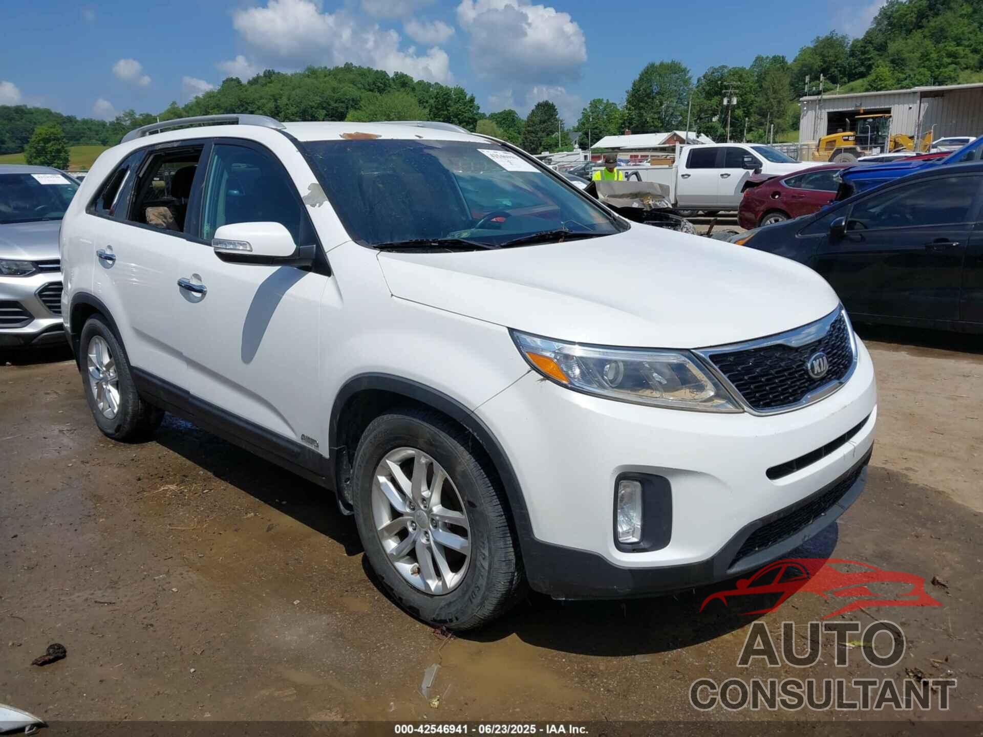 KIA SORENTO 2015 - 5XYKTCA67FG547788