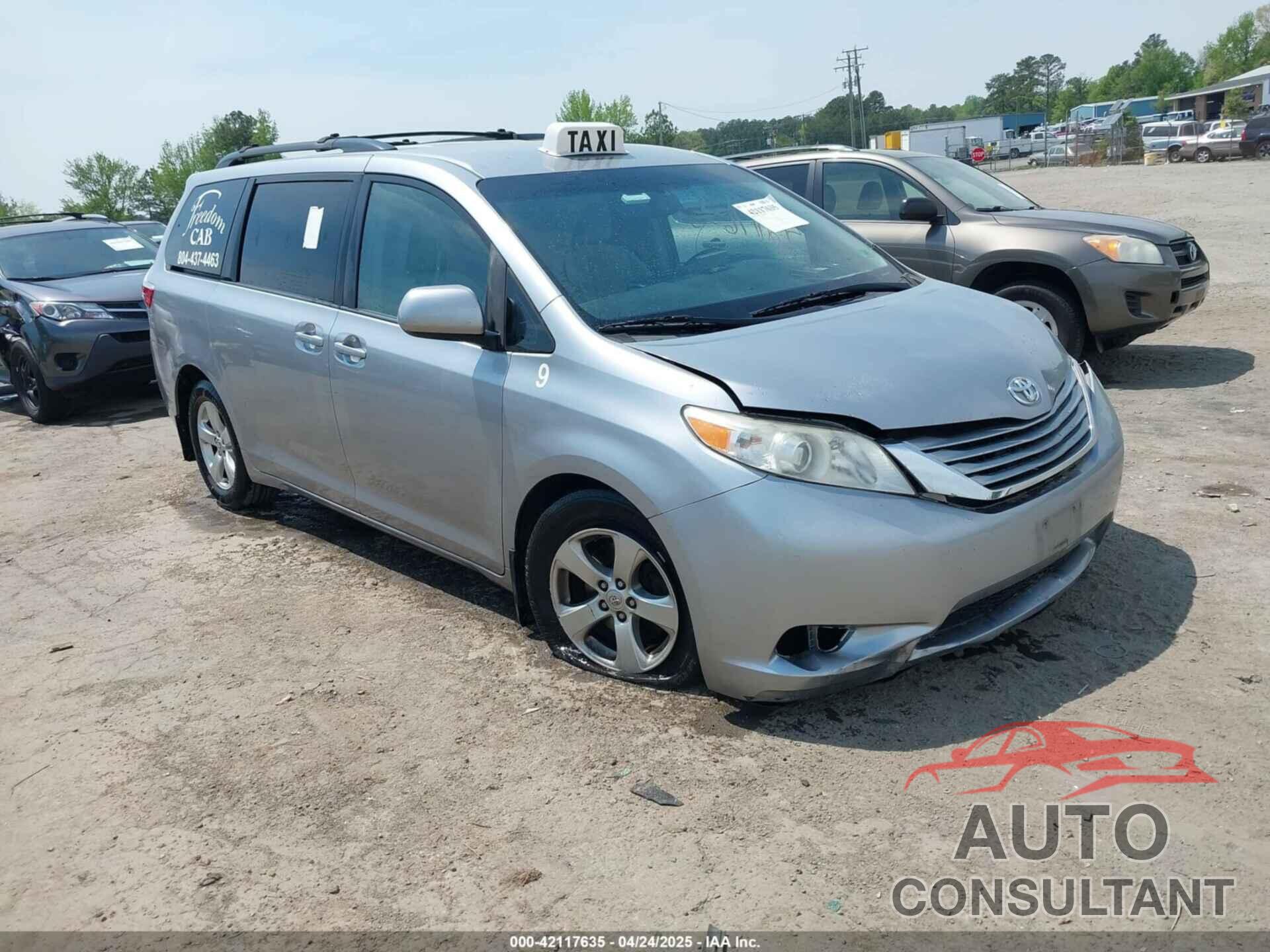 TOYOTA SIENNA 2017 - 5TDKZ3DC3HS794389