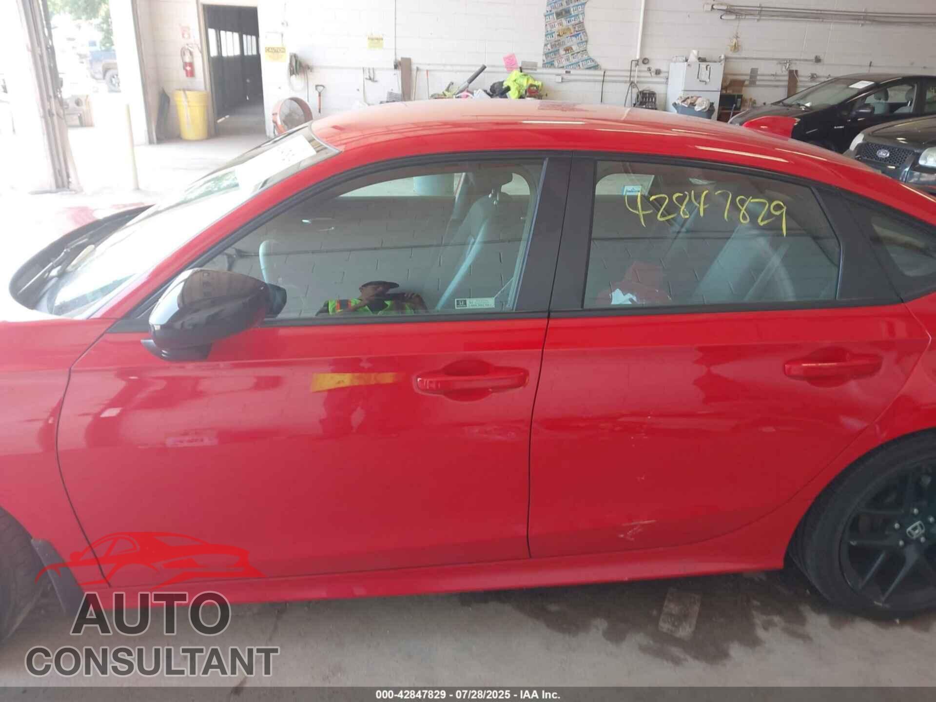 HONDA CIVIC 2023 - 2HGFE2F53PH511381