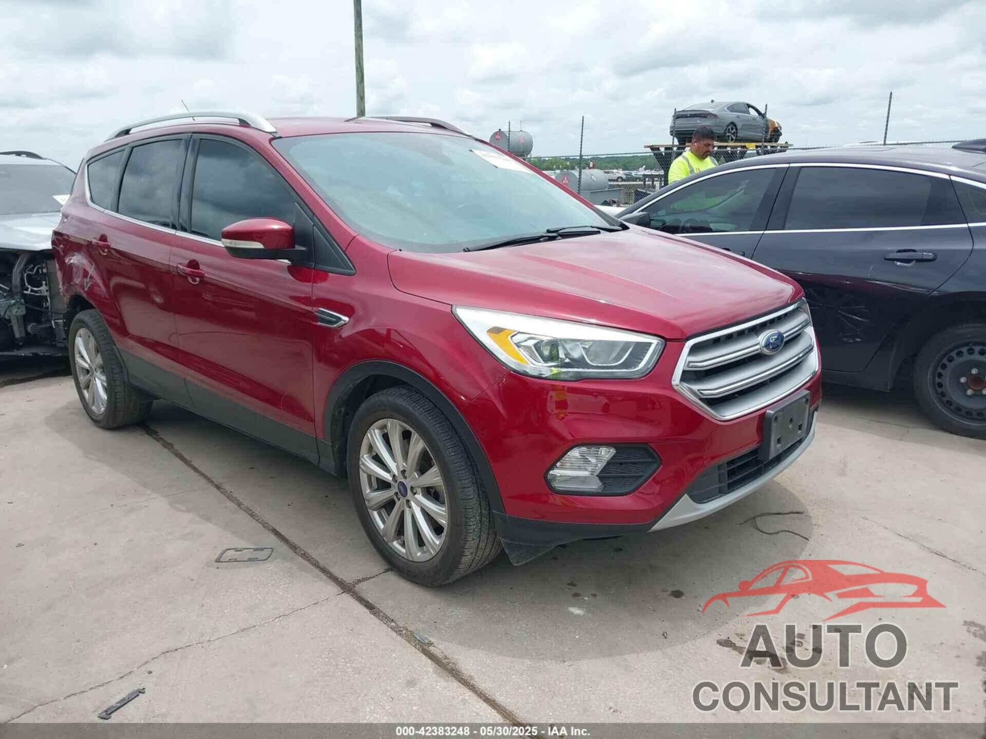 FORD ESCAPE 2017 - 1FMCU0J93HUA32021