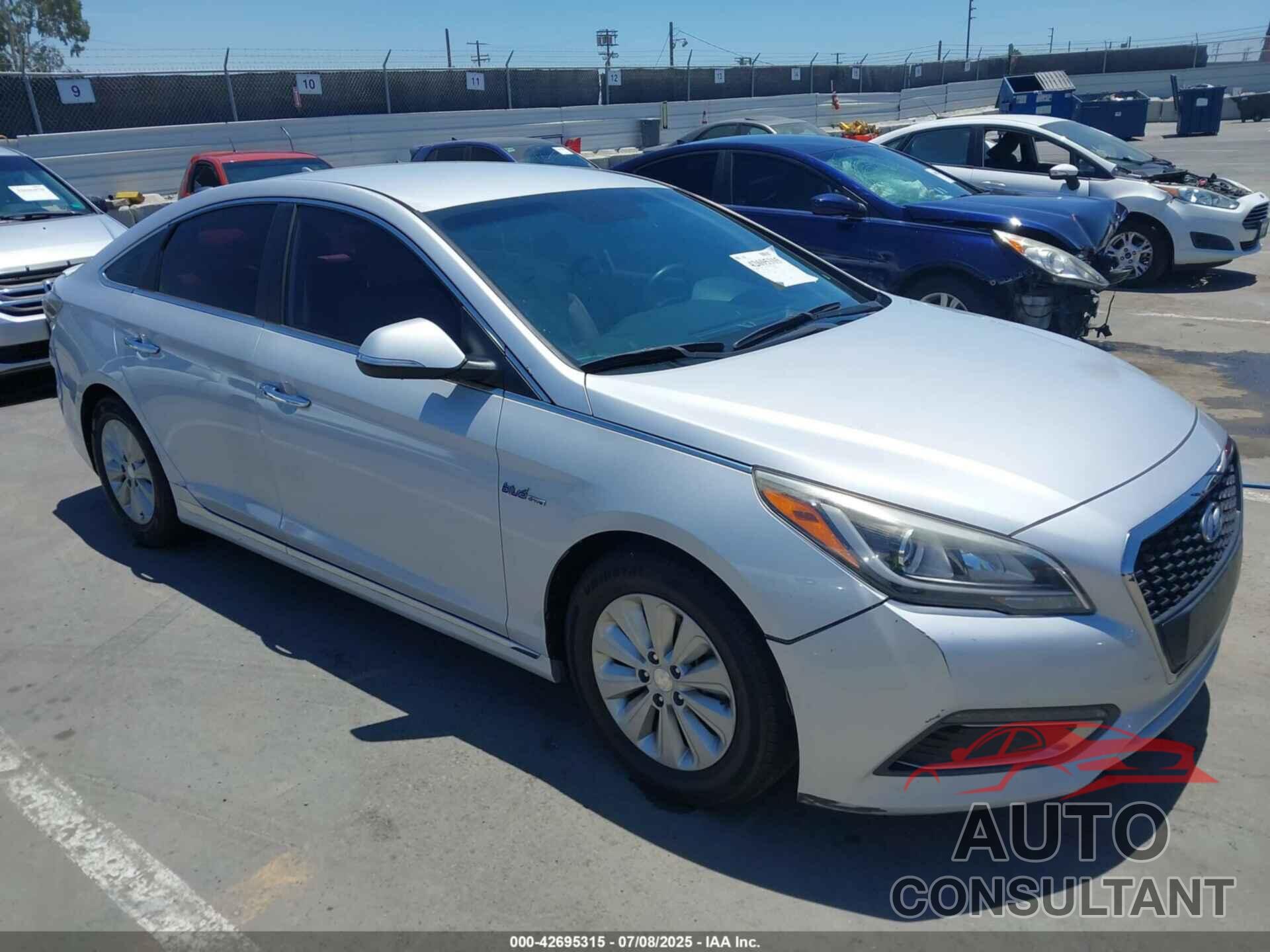 HYUNDAI SONATA HYBRID 2016 - KMHE24L11GA014422