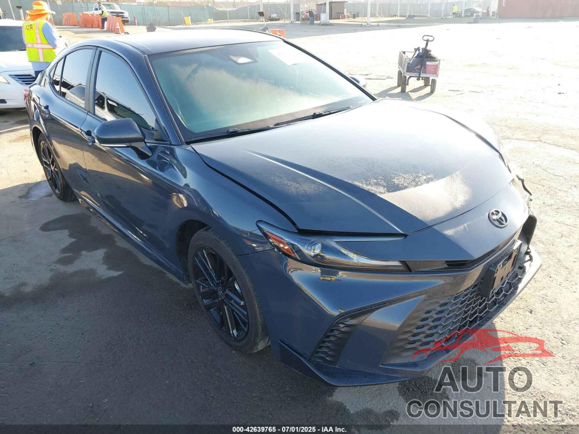 TOYOTA CAMRY 2025 - 4T1DAACK2SU506213