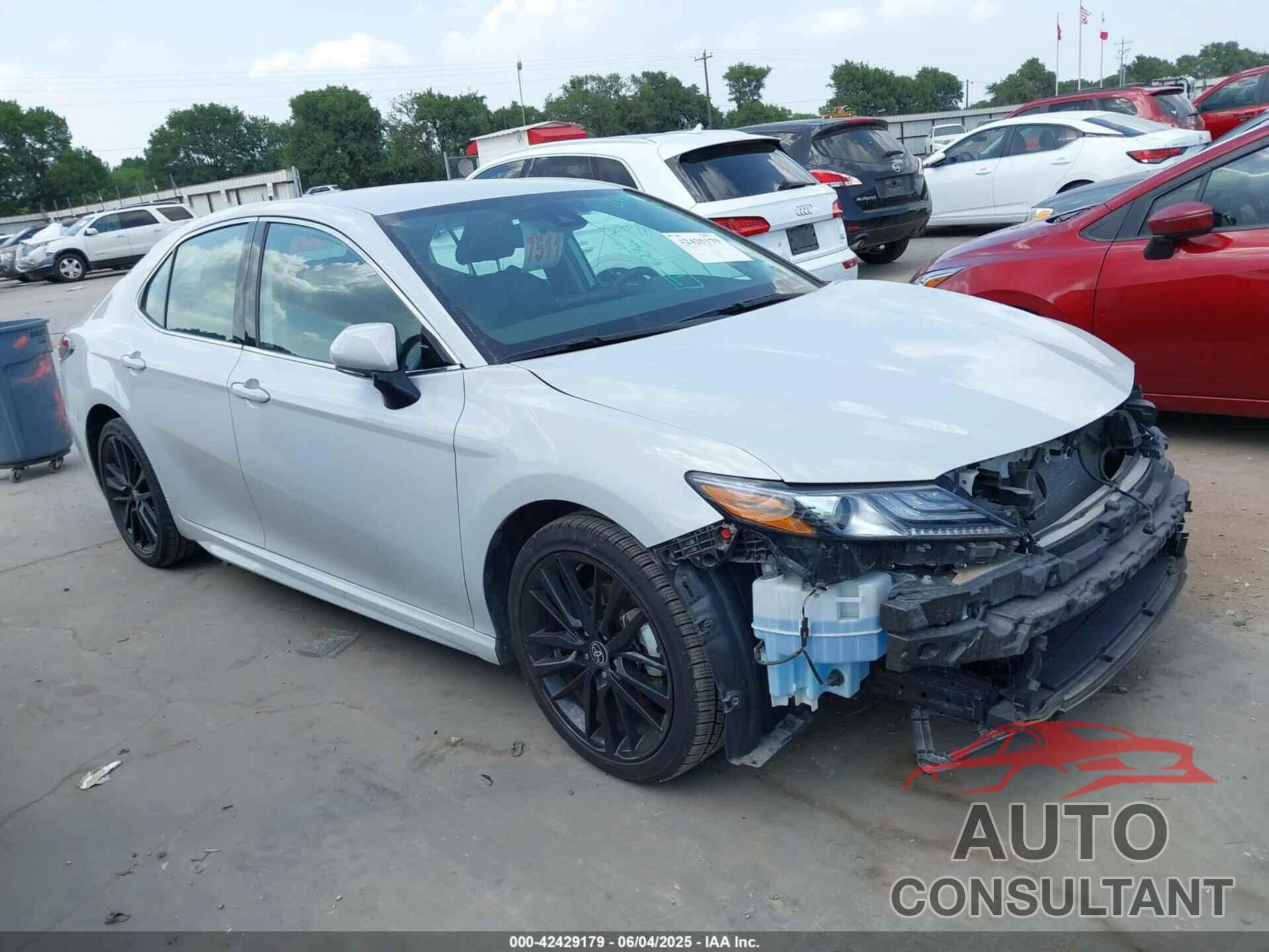 TOYOTA CAMRY 2023 - 4T1K61AK2PU160179