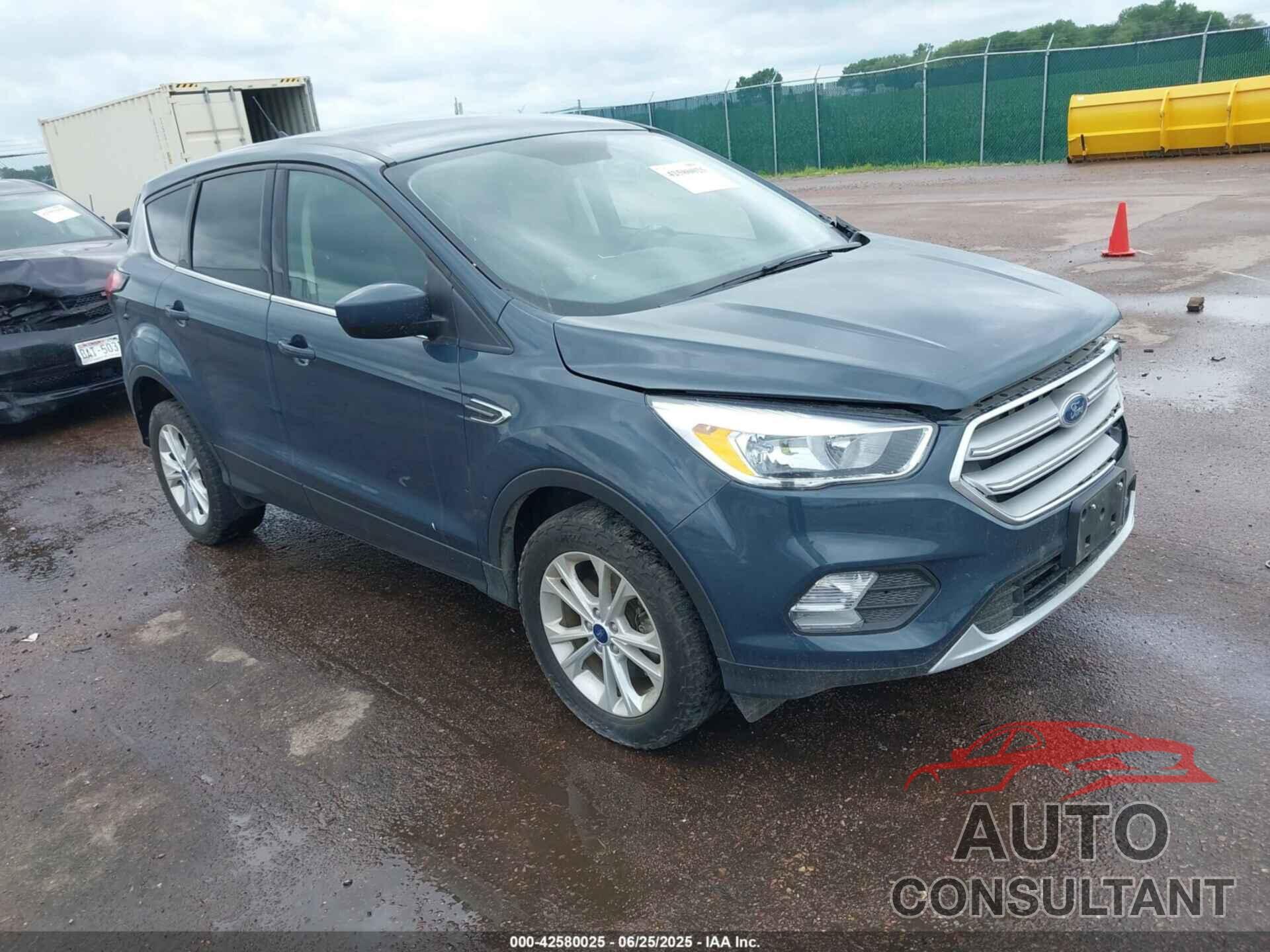 FORD ESCAPE 2019 - 1FMCU9GD1KUB64203