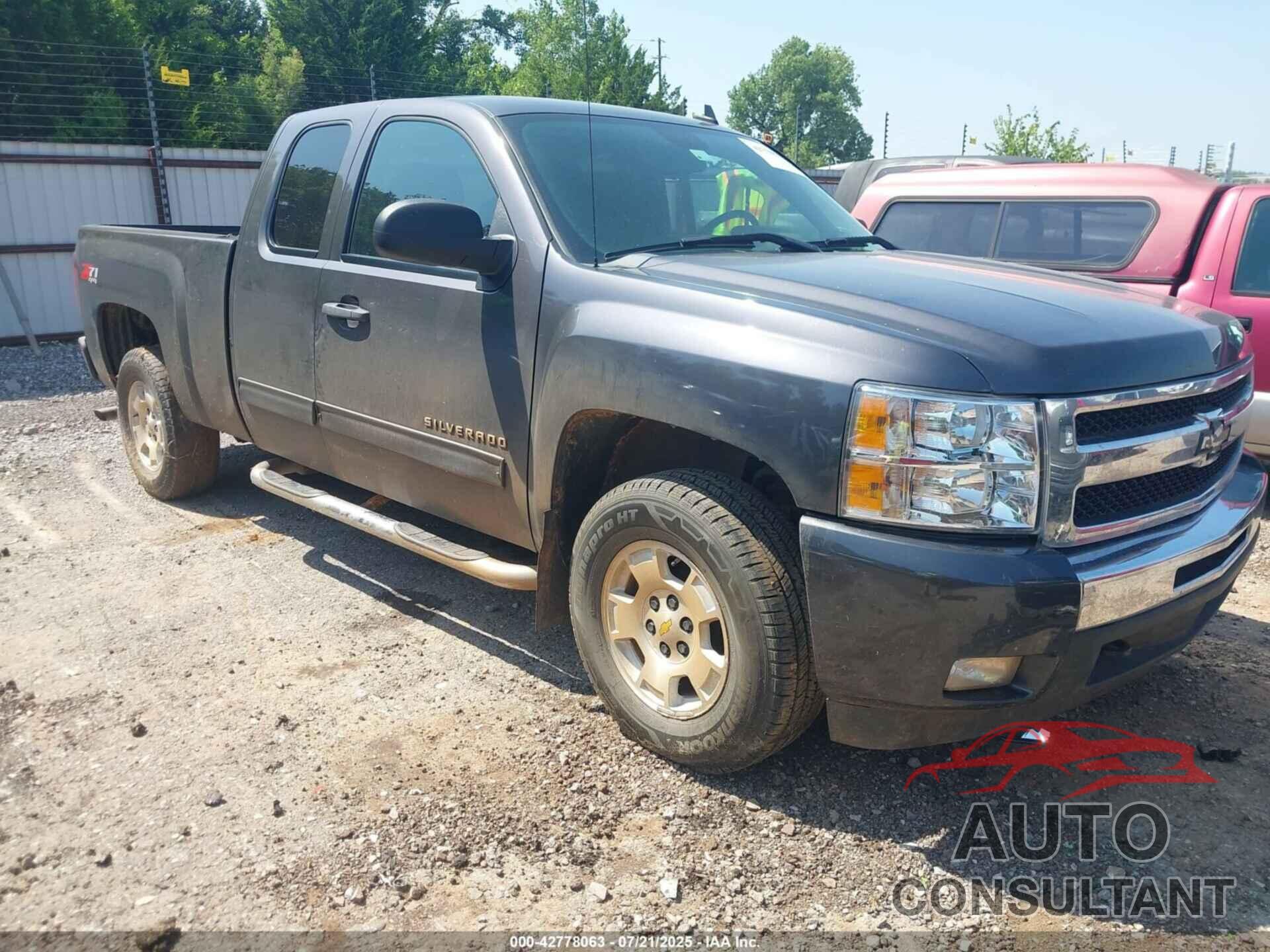 CHEVROLET SILVERADO 1500 2011 - 1GCRKSE38BZ420992