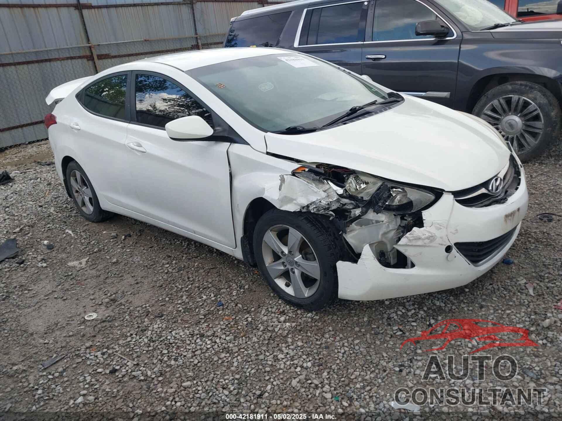 HYUNDAI ELANTRA 2013 - 5NPDH4AE7DH291455