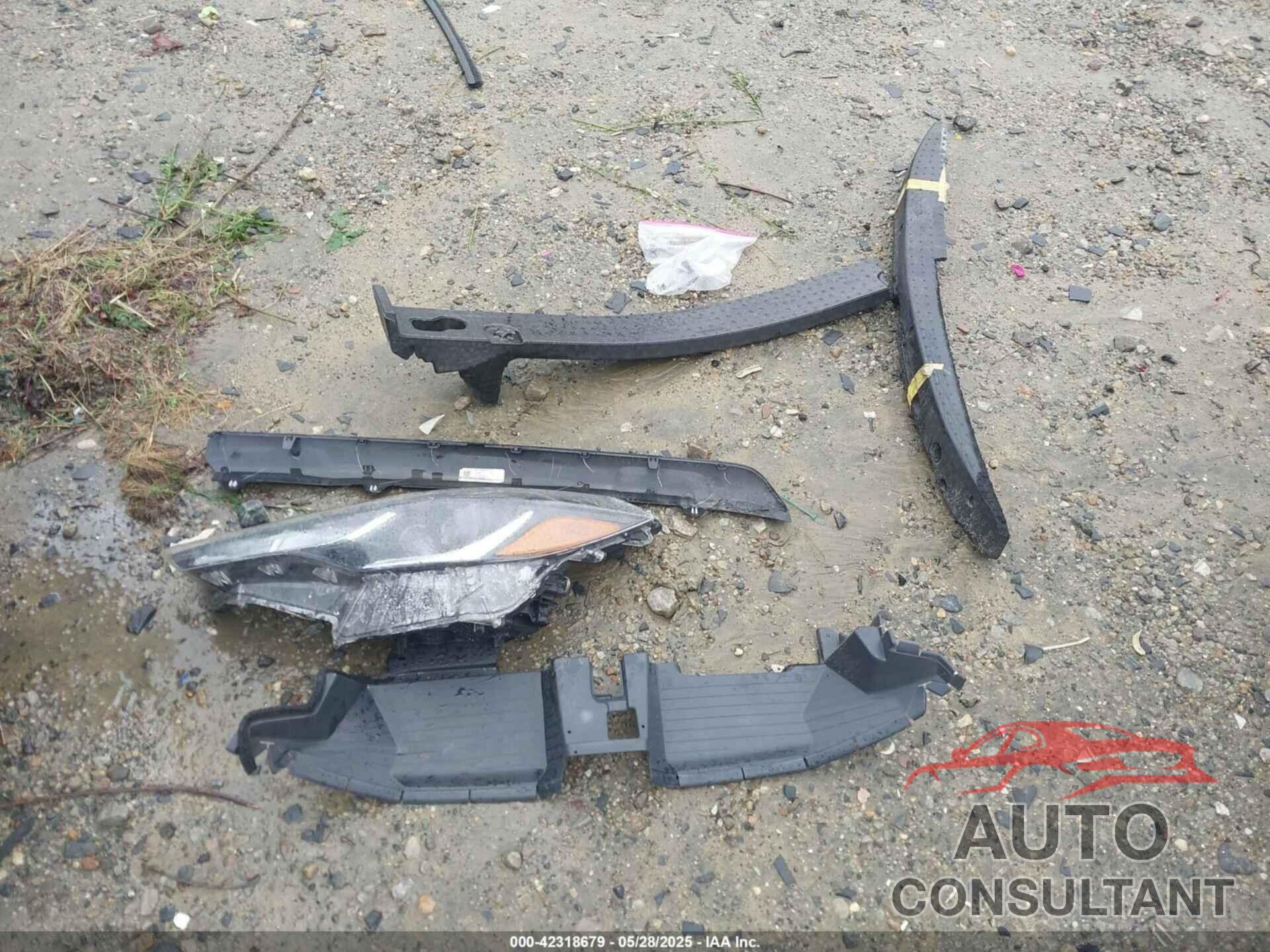 TOYOTA COROLLA CROSS 2023 - 7MUCAAAG0PV053404