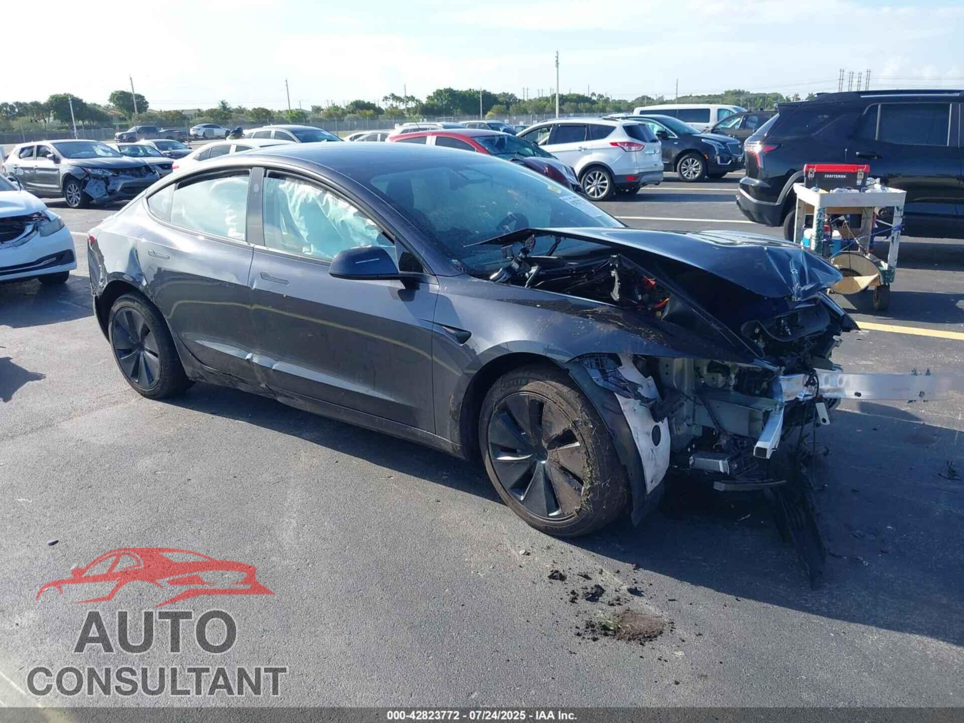 TESLA MODEL 3 2024 - 5YJ3E1EA3RF871771