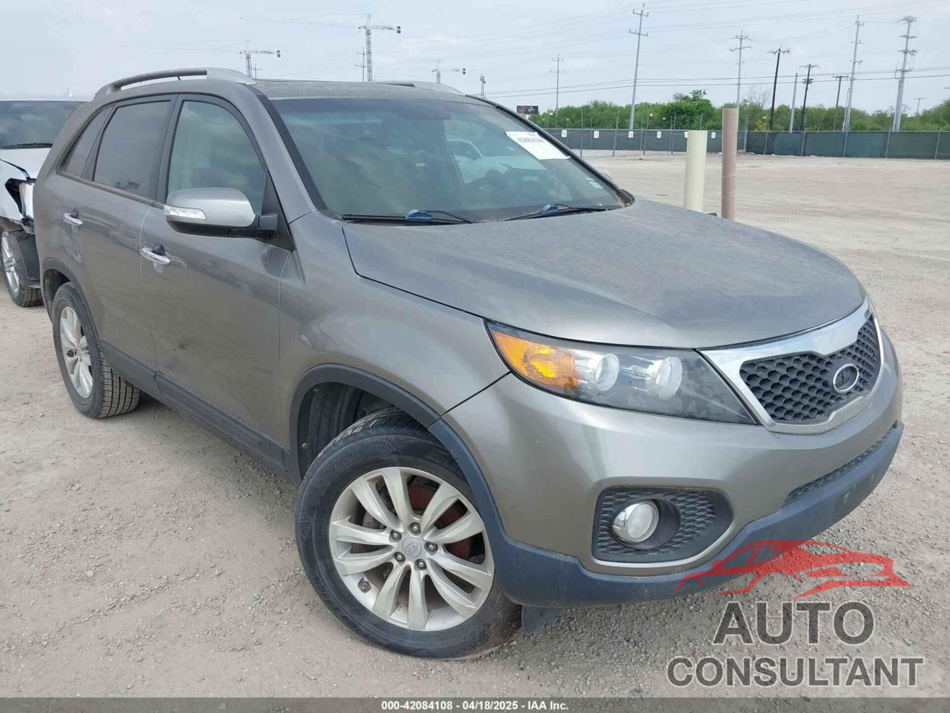 KIA SORENTO 2011 - 5XYKU3A14BG100573