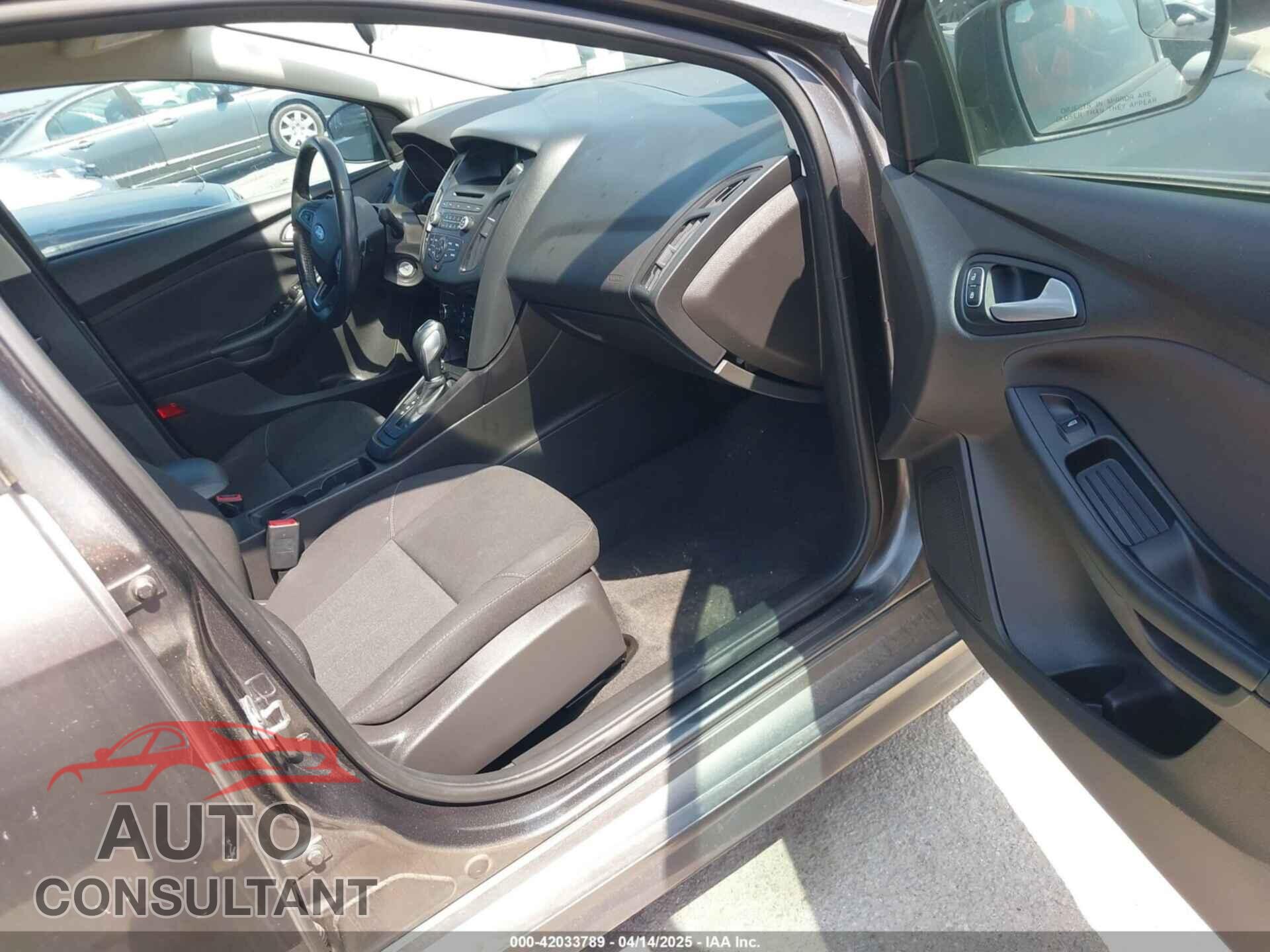 FORD FOCUS 2016 - 1FADP3F28GL212201