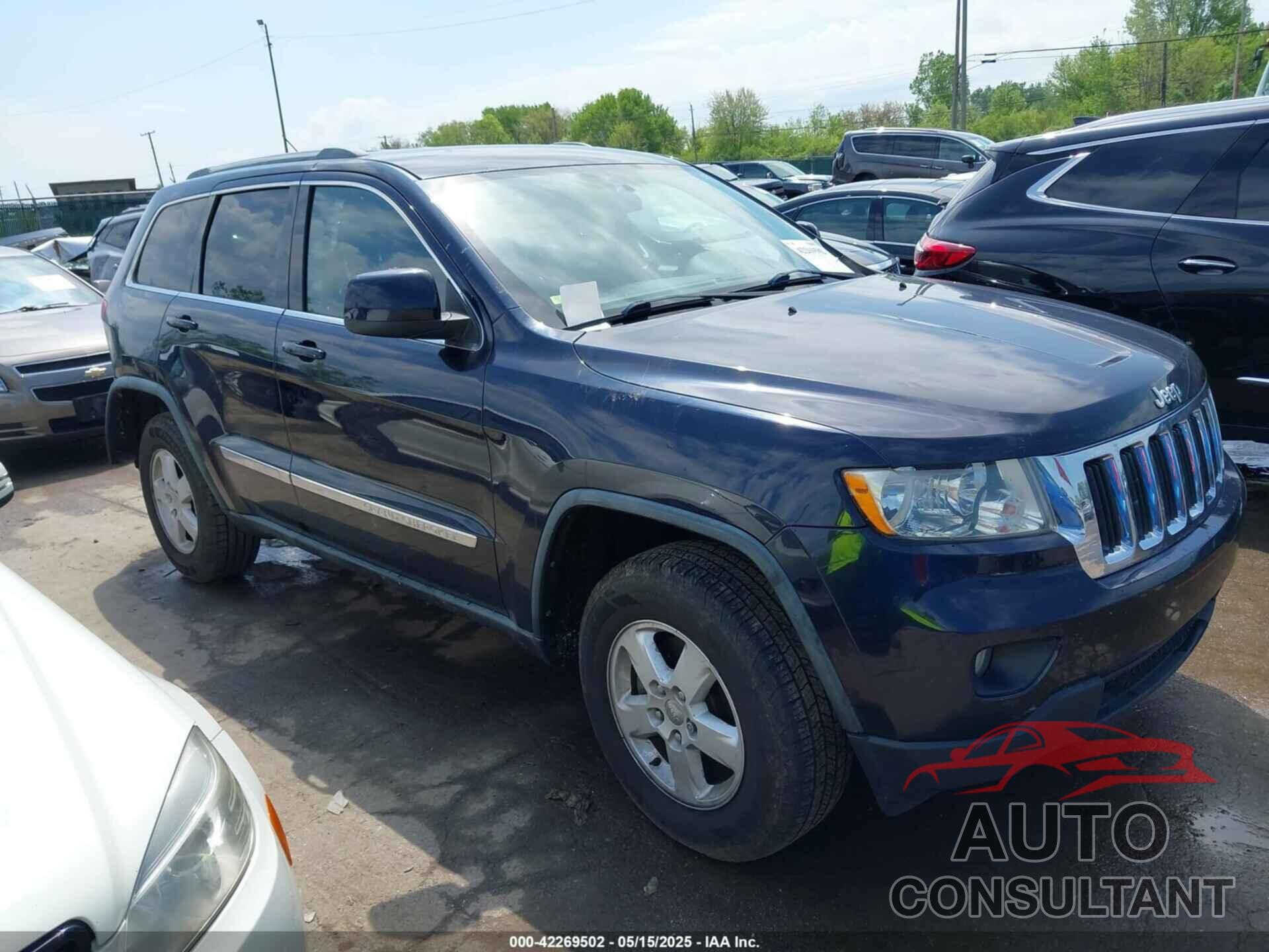 JEEP GRAND CHEROKEE 2011 - 1J4RR4GG0BC556571