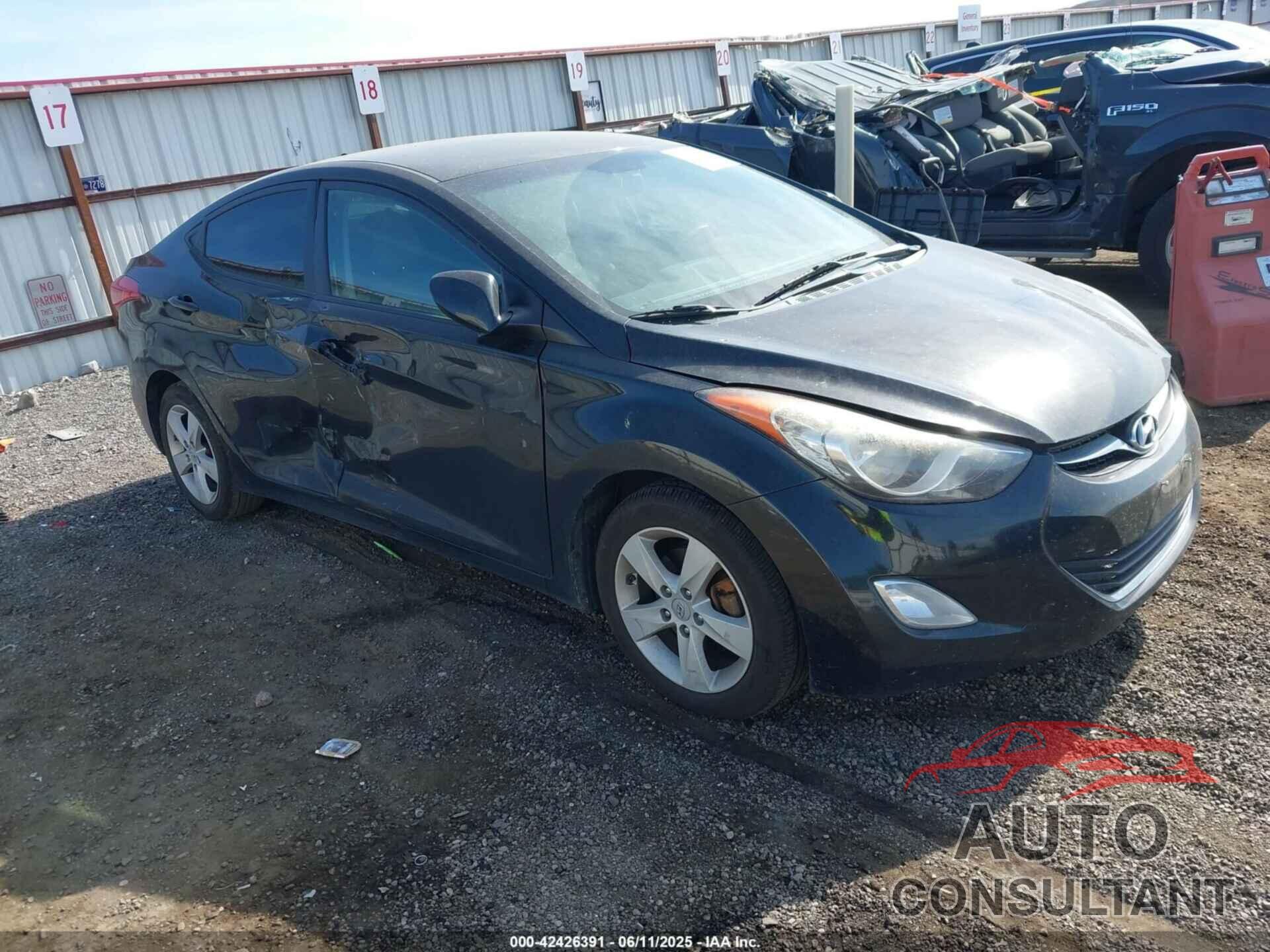HYUNDAI ELANTRA 2013 - KMHDH4AE0DU605433