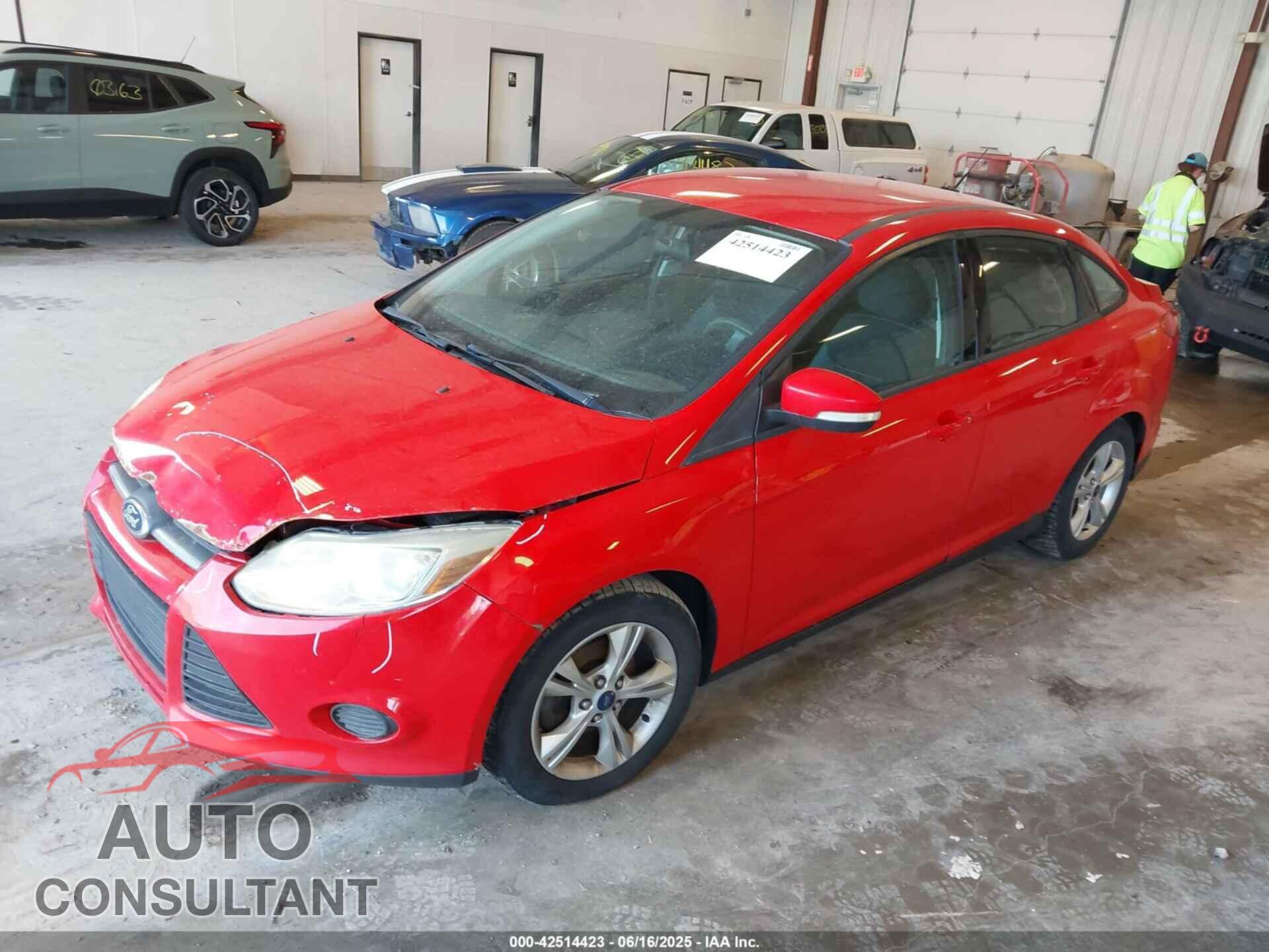 FORD FOCUS 2014 - 1FADP3F28EL272587