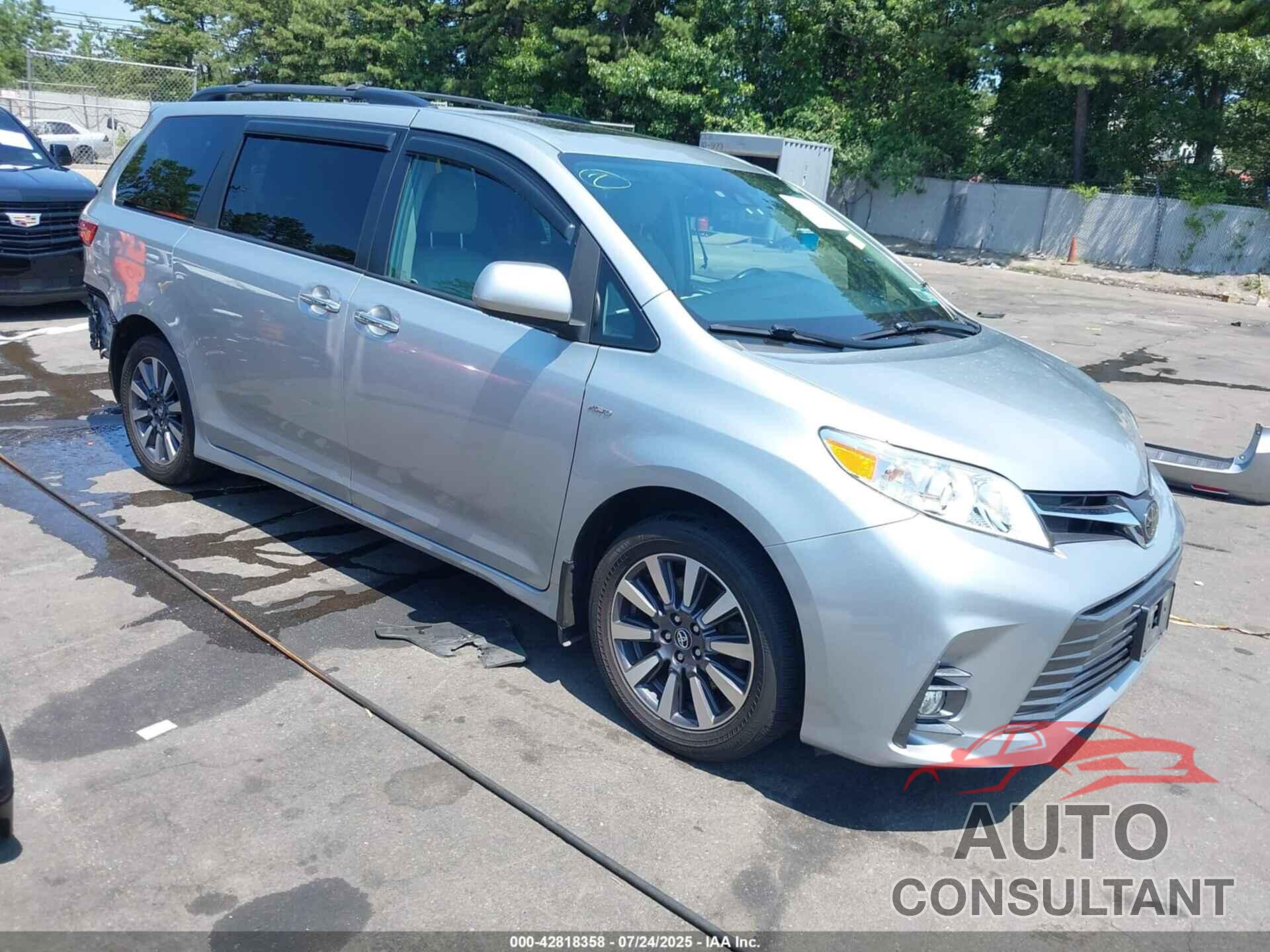 TOYOTA SIENNA 2019 - 5TDDZ3DC2KS210385