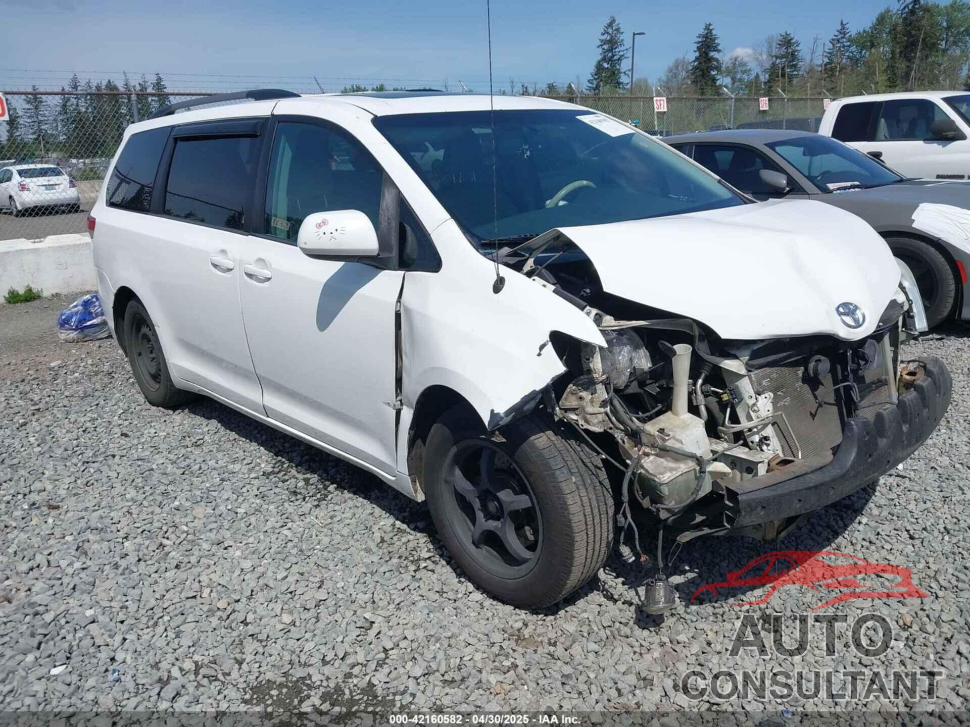 TOYOTA SIENNA 2013 - 5TDYK3DC9DS292737