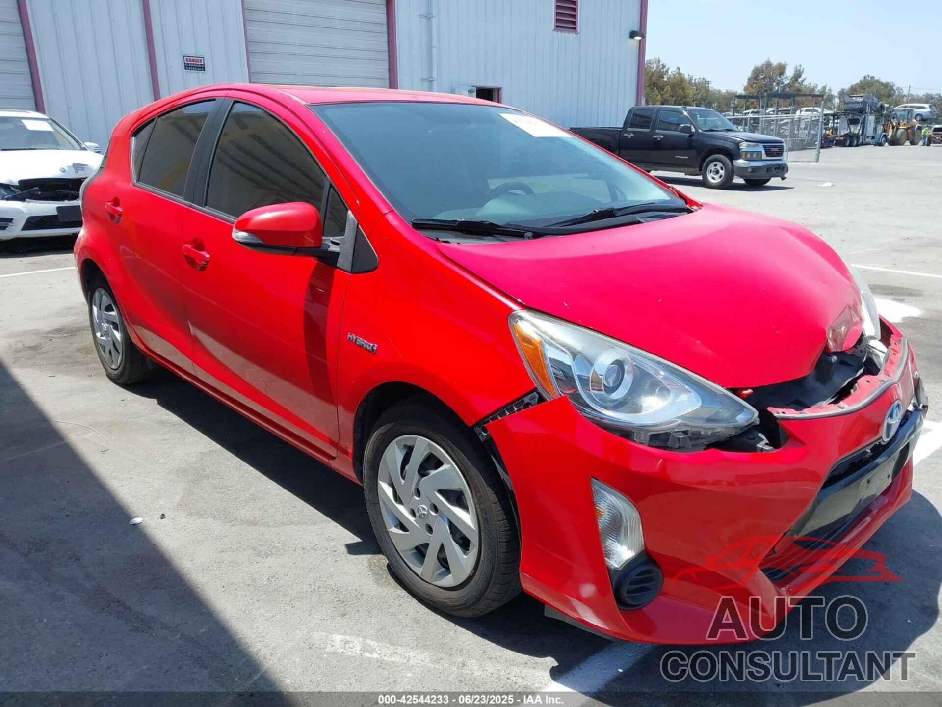 TOYOTA PRIUS C 2015 - JTDKDTB37F1091115