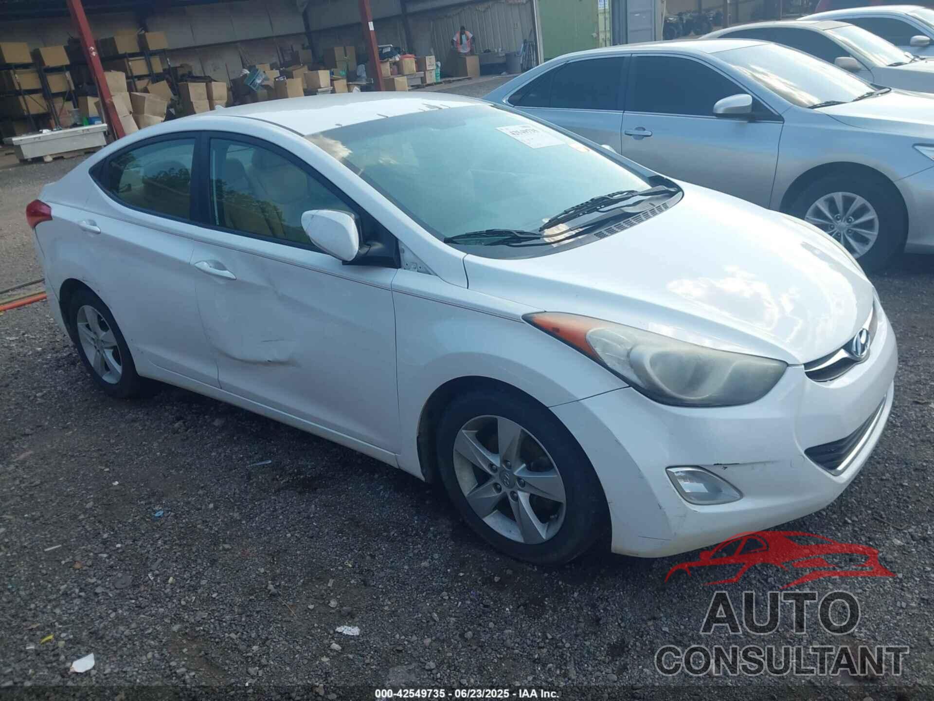 HYUNDAI ELANTRA 2013 - 5NPDH4AE4DH451811