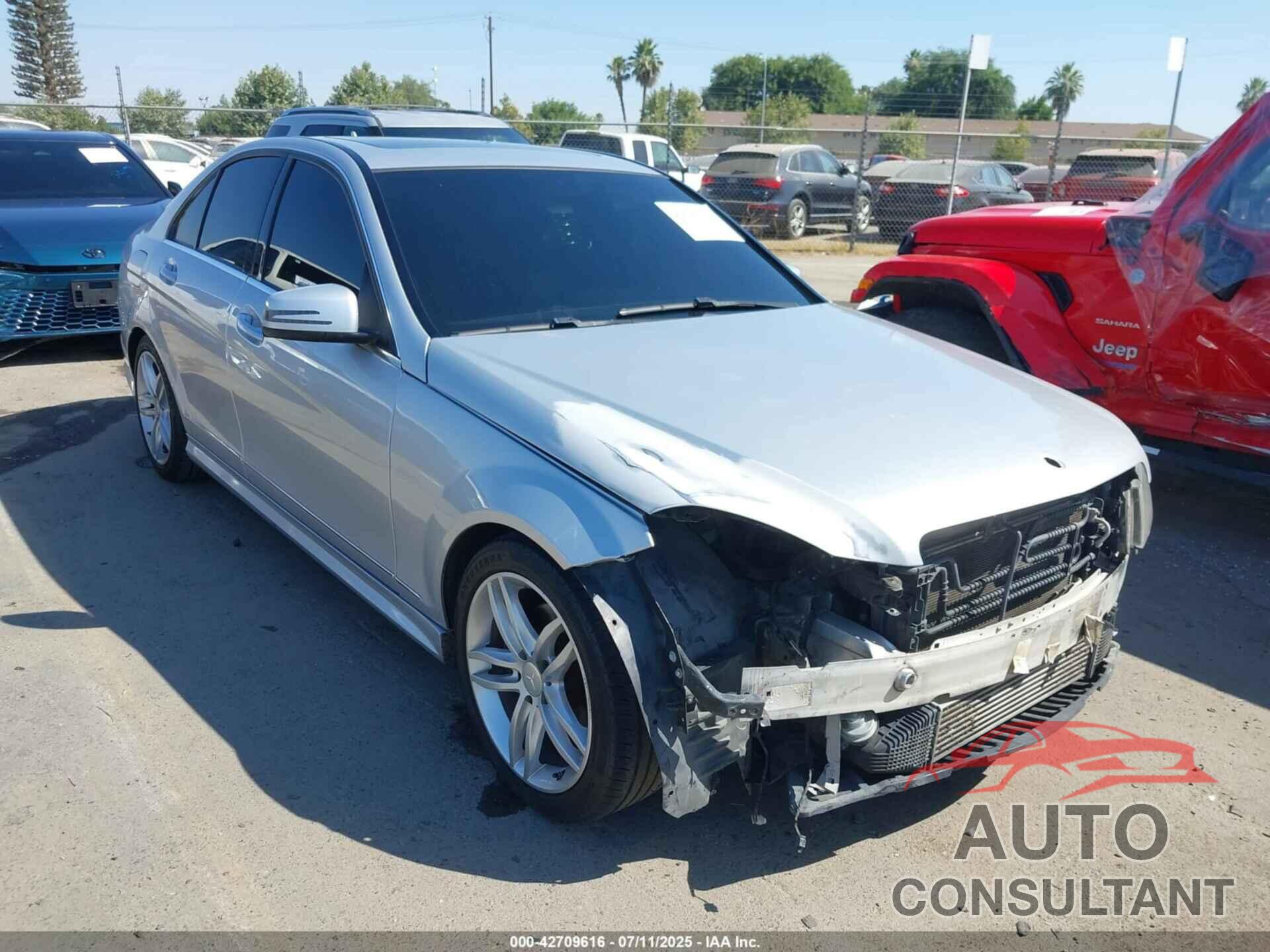 MERCEDES-BENZ C 250 2014 - WDDGF4HB5EA948430