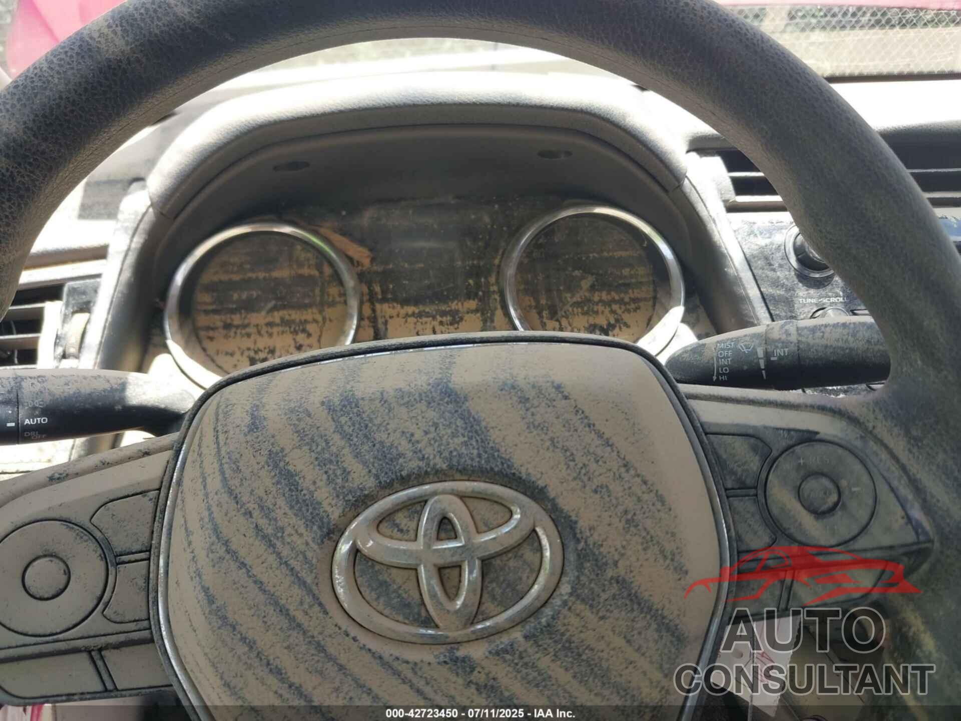 TOYOTA CAMRY 2020 - 4T1C11AKXLU910439