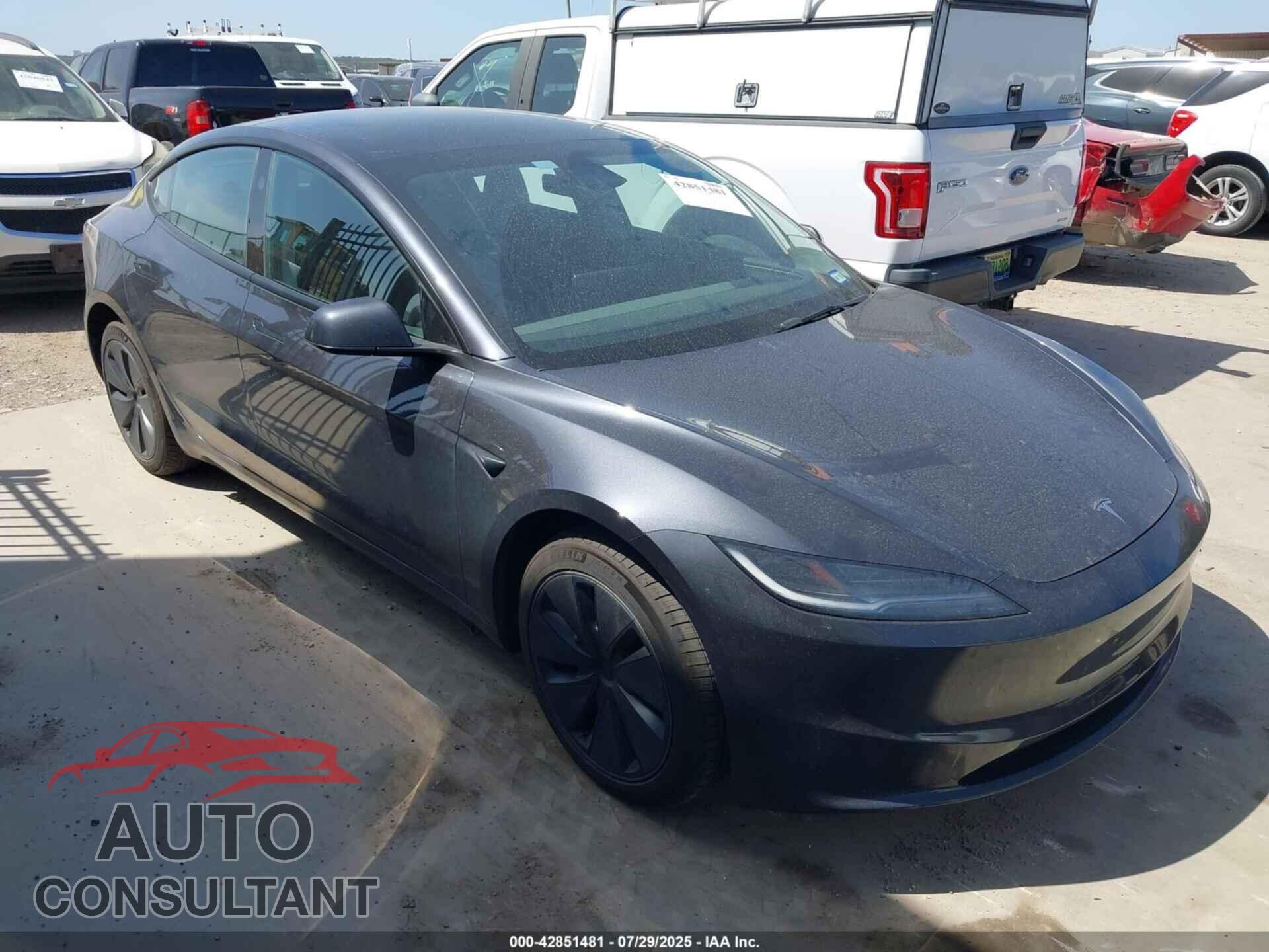 TESLA MODEL 3 2024 - 5YJ3E1EA0RF849341