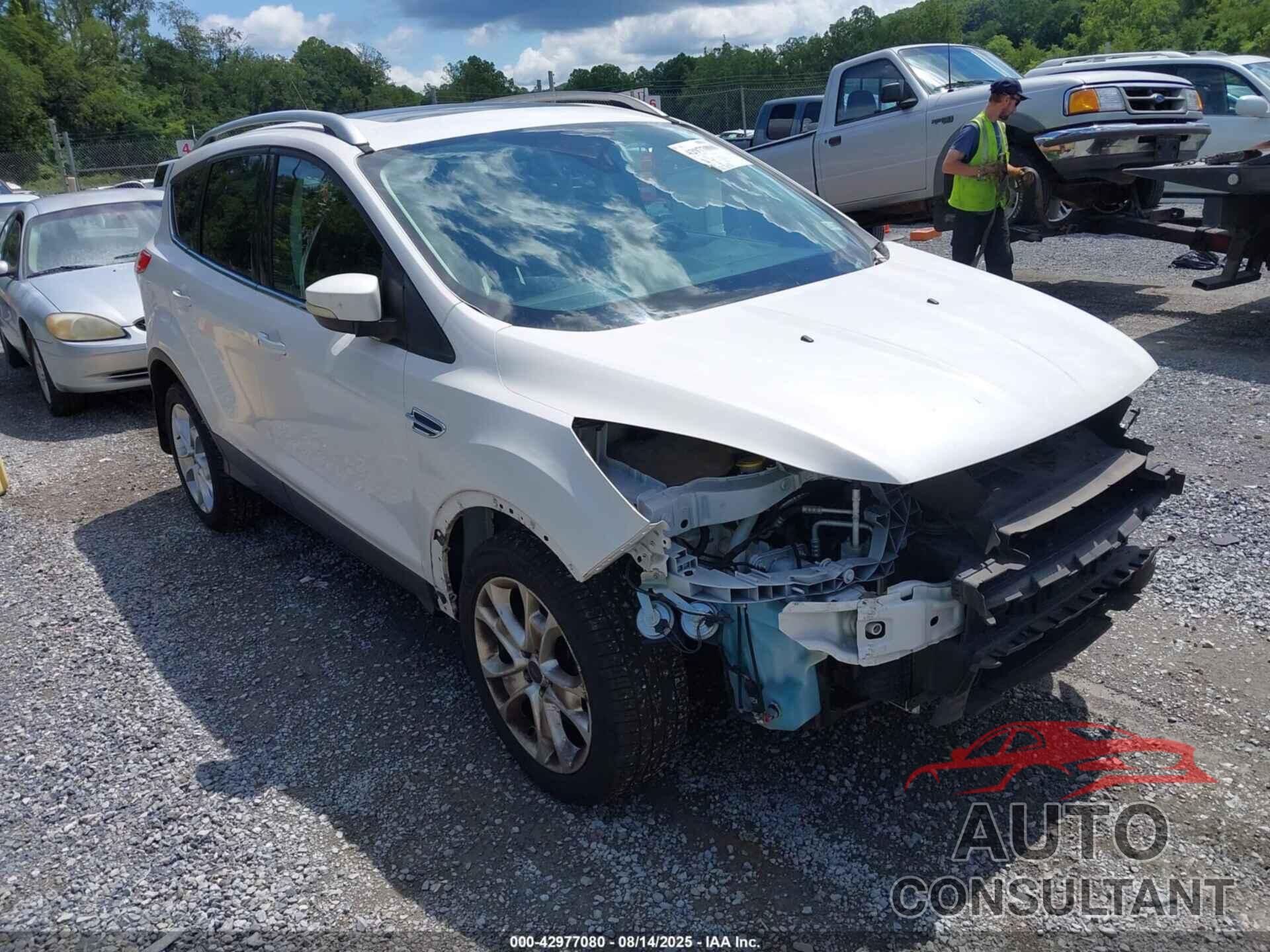 FORD ESCAPE 2016 - 1FMCU9J93GUB90393