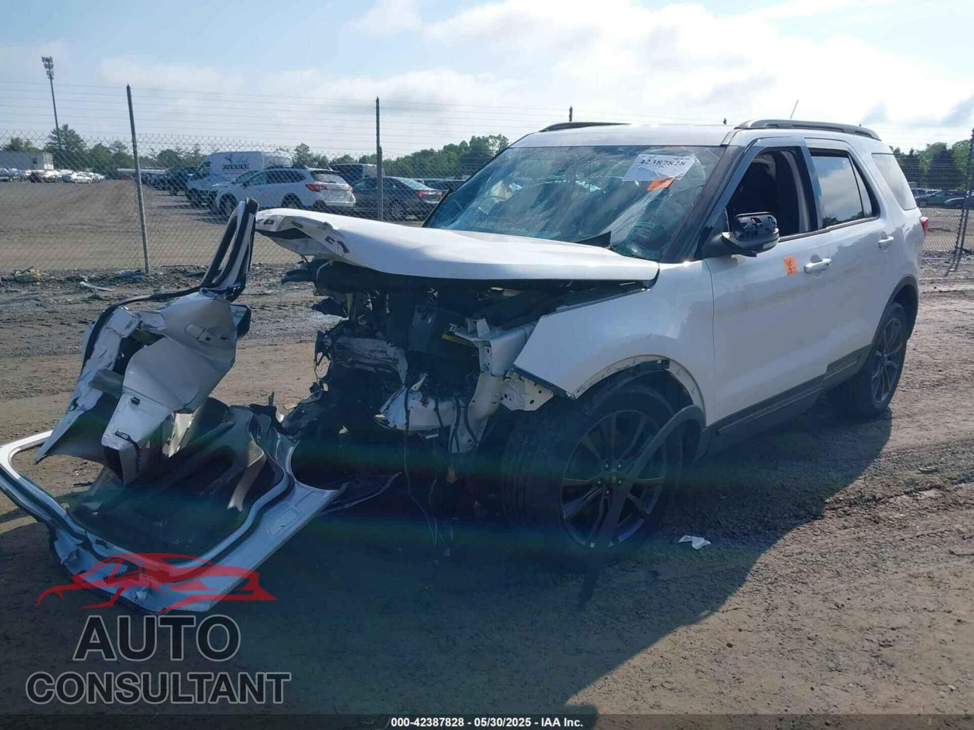 FORD EXPLORER 2018 - 1FM5K7D88JGC23657