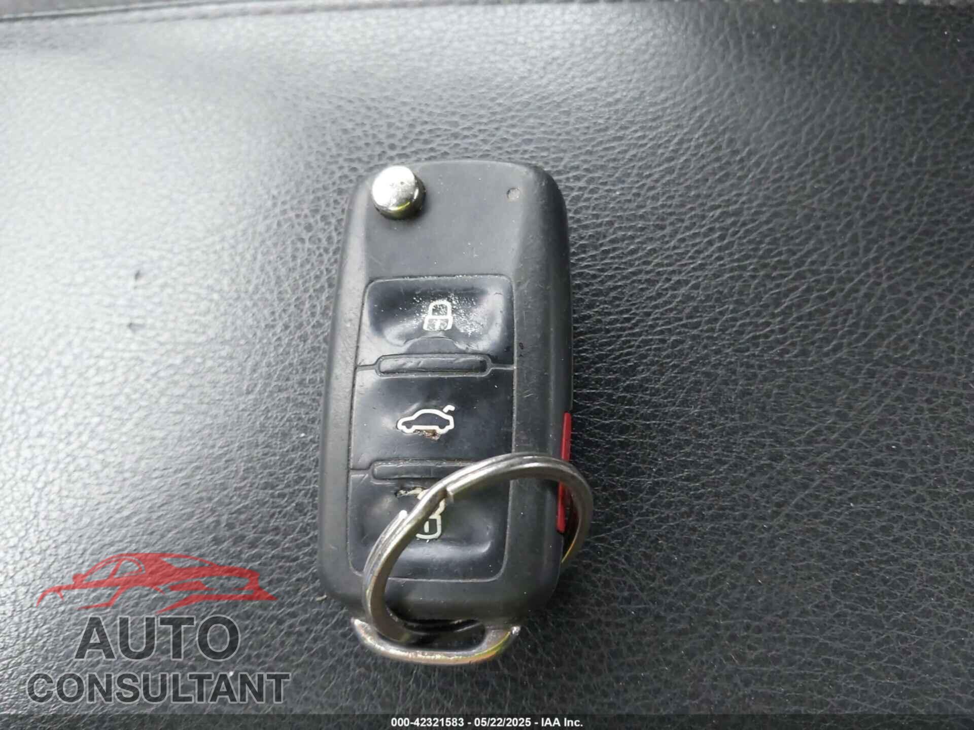VOLKSWAGEN PASSAT 2013 - 1VWAP7A34DC065484