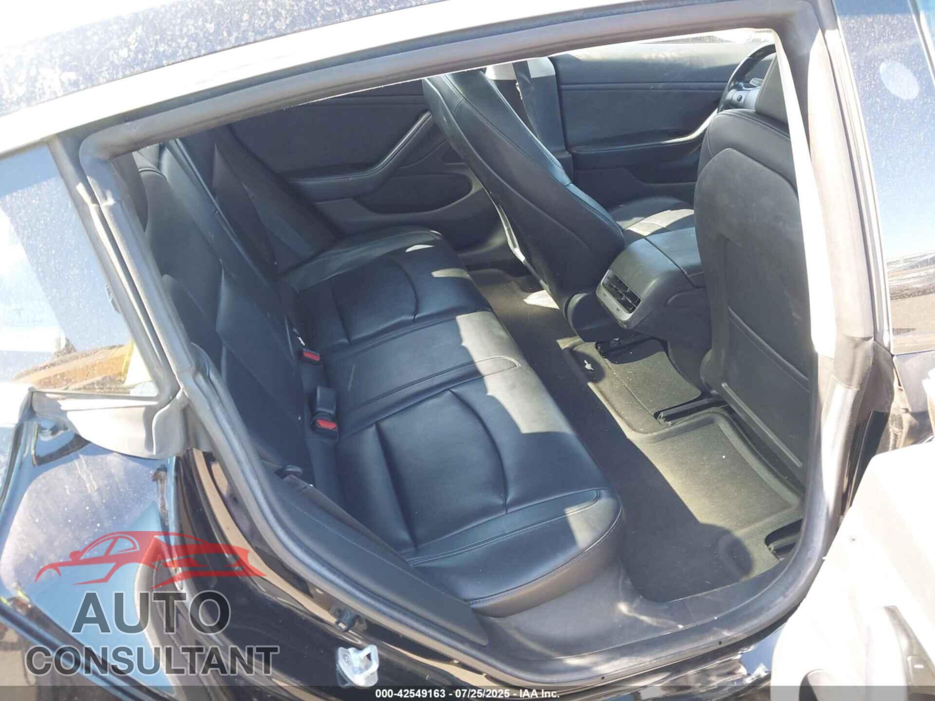 TESLA MODEL 3 2017 - 5YJ3E1EA5HF000563