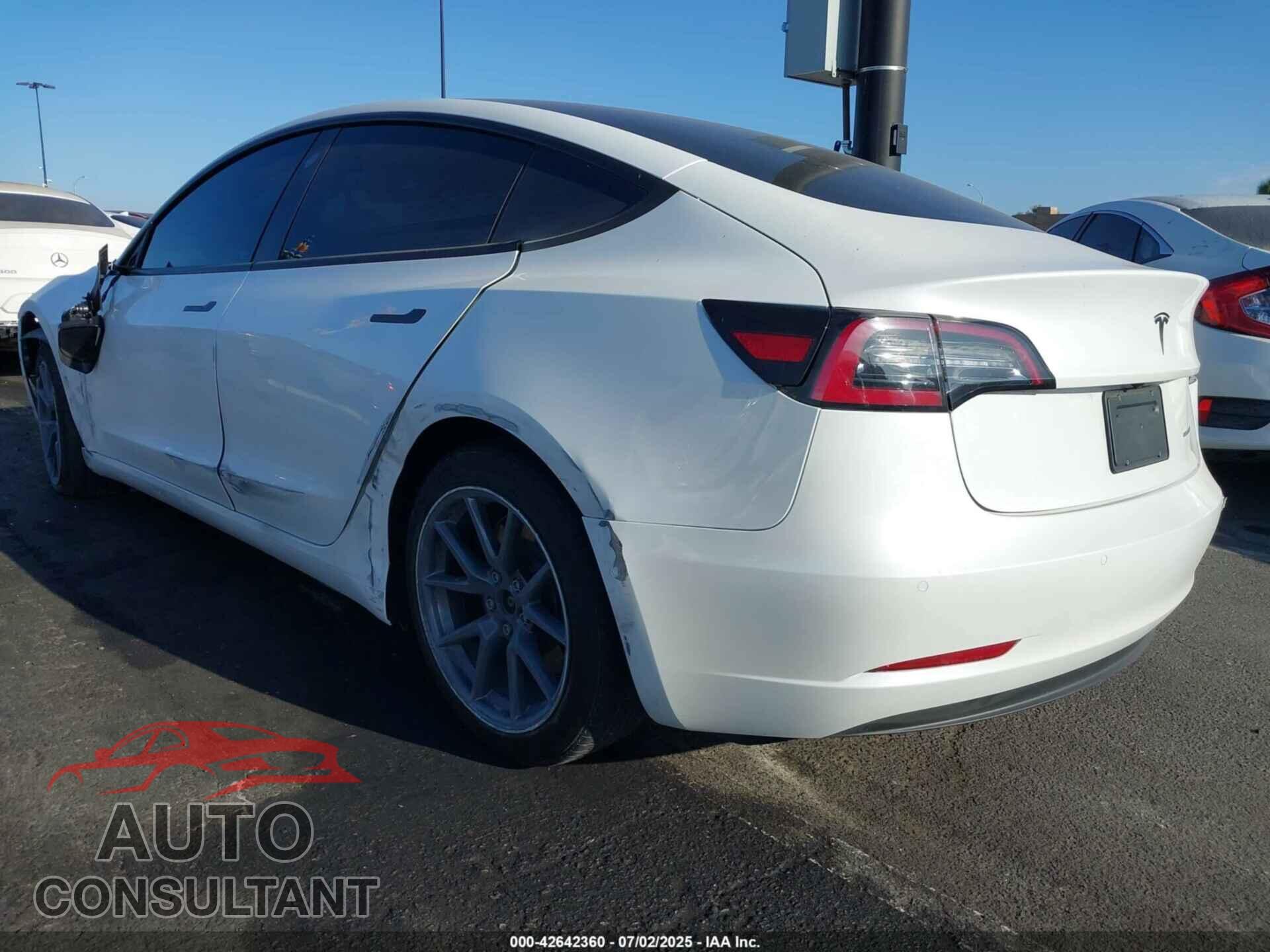 TESLA MODEL 3 2022 - 5YJ3E1EB4NF164861