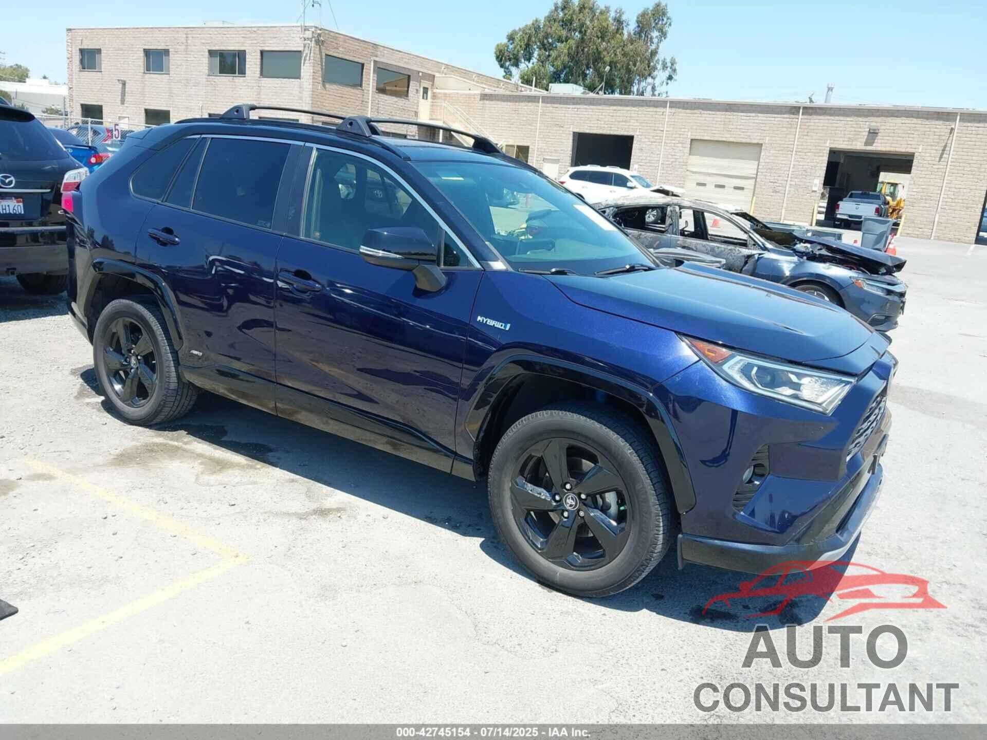 TOYOTA RAV4 HYBRID 2019 - JTMEWRFV9KJ005481