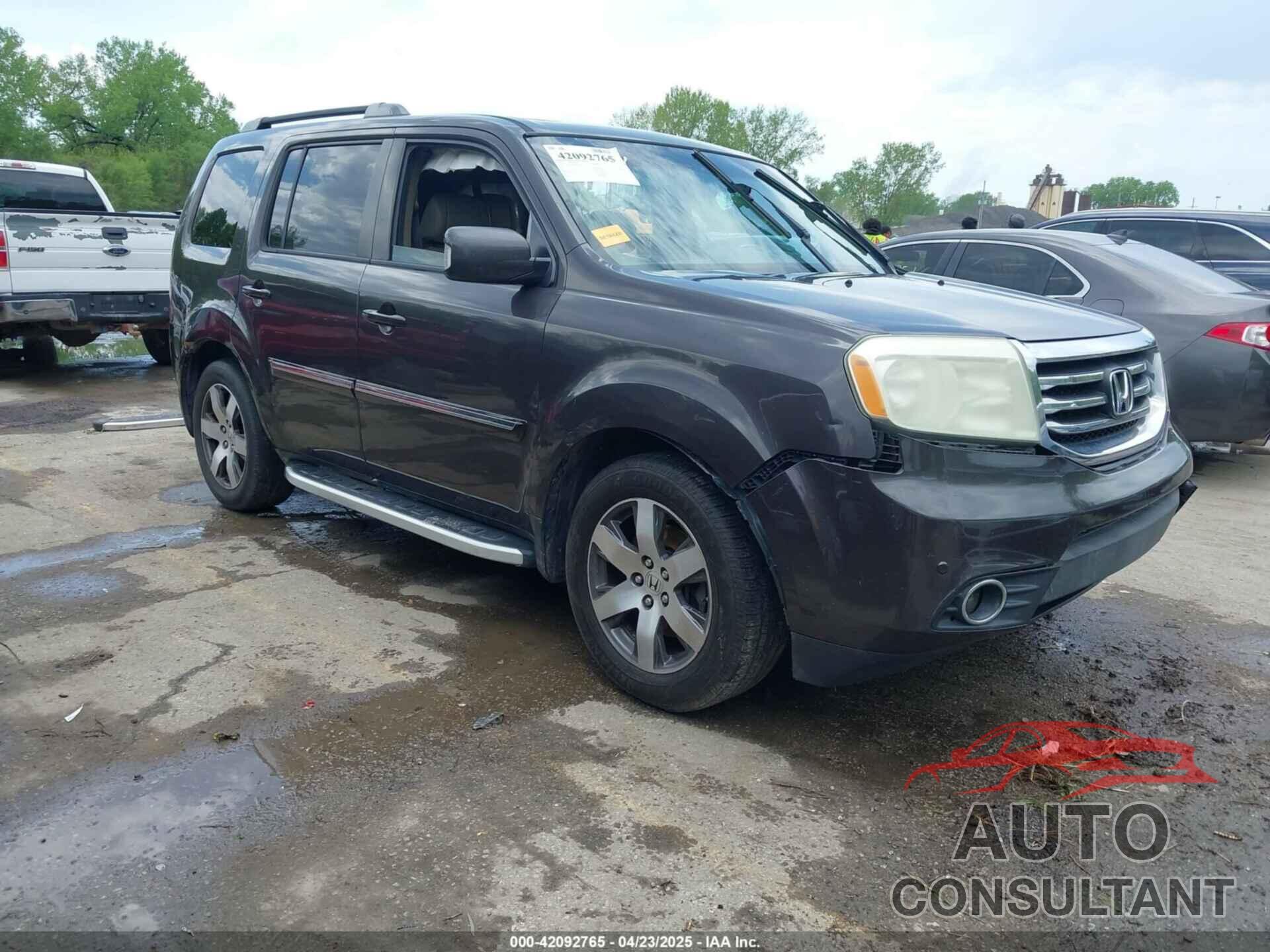 HONDA PILOT 2012 - 5FNYF3H94CB008274