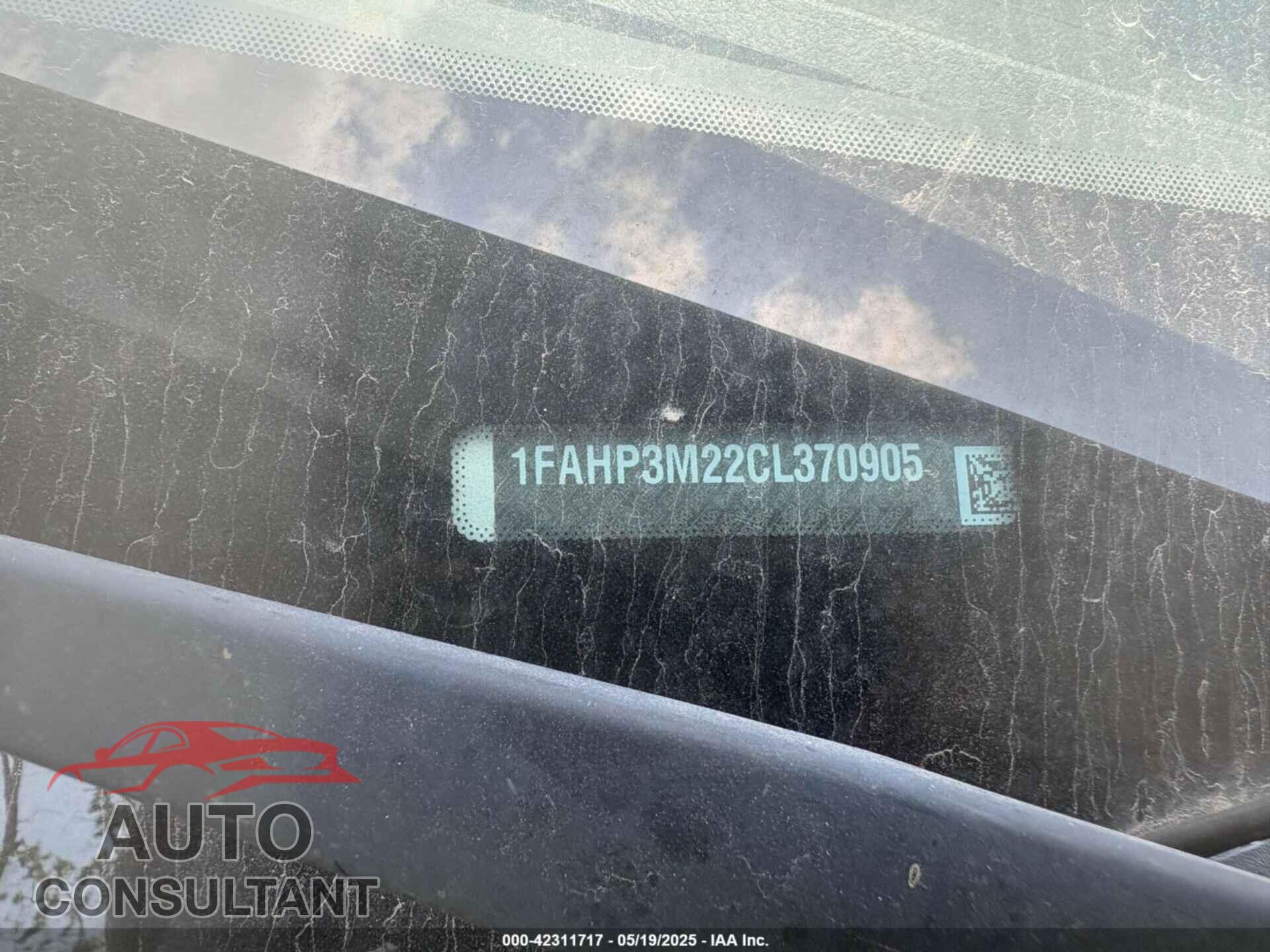 FORD FOCUS 2012 - 1FAHP3M22CL370905