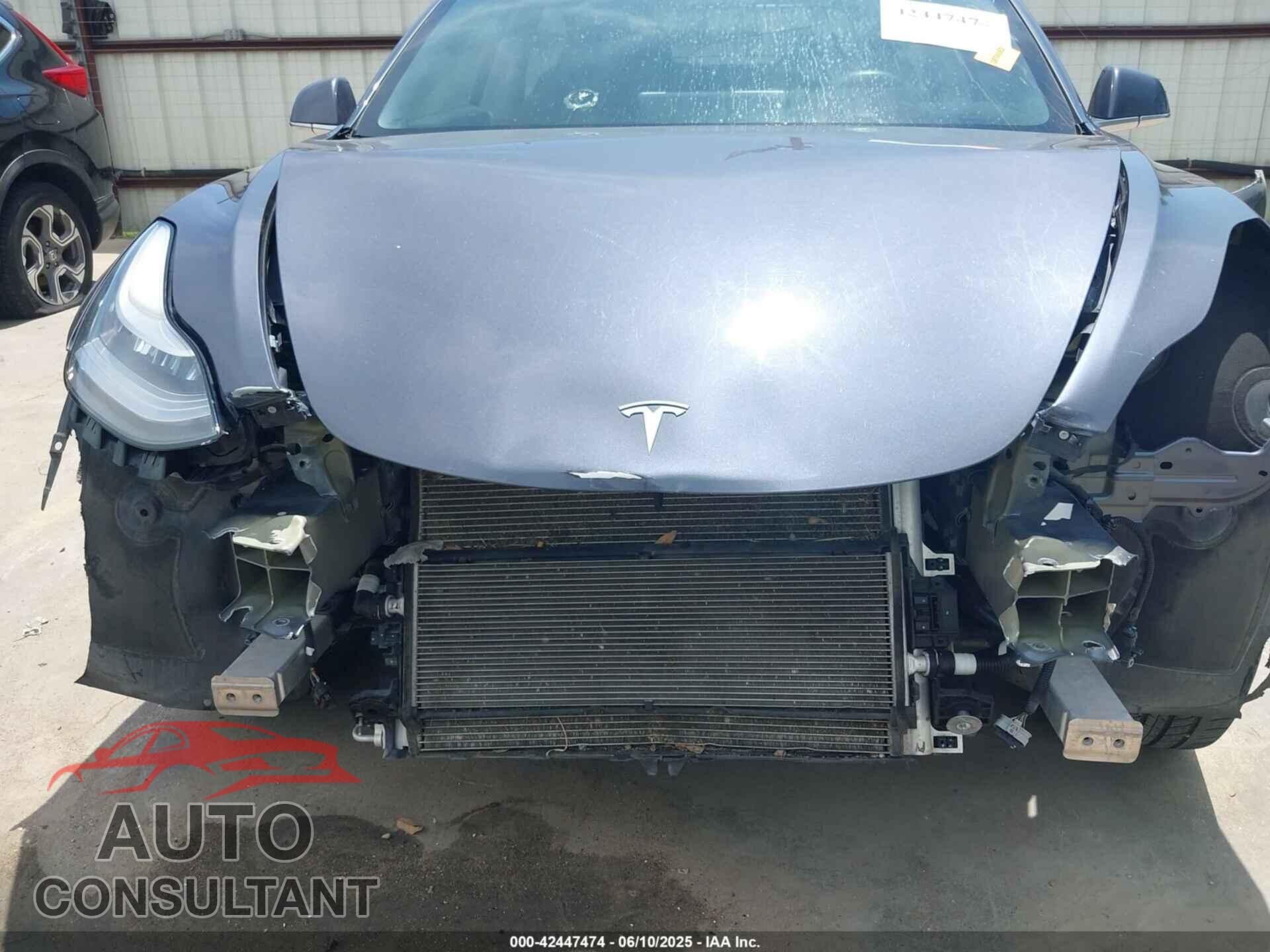 TESLA MODEL 3 2018 - 5YJ3E1EA5JF020138