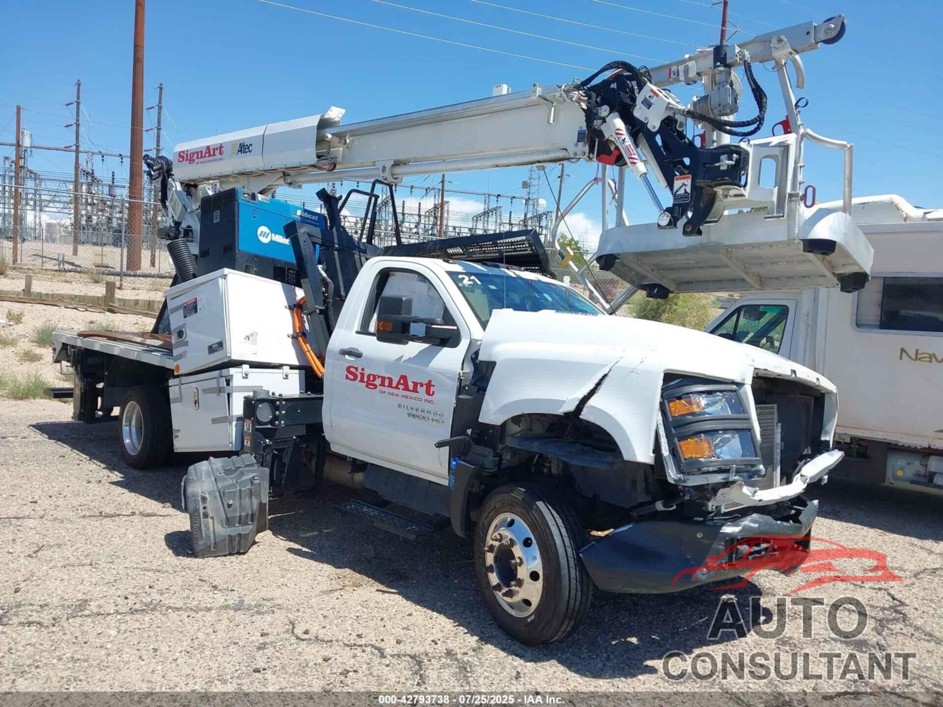 CHEVROLET SILVERADO 4500HD 2021 - 1HTKHPVM7MH057134