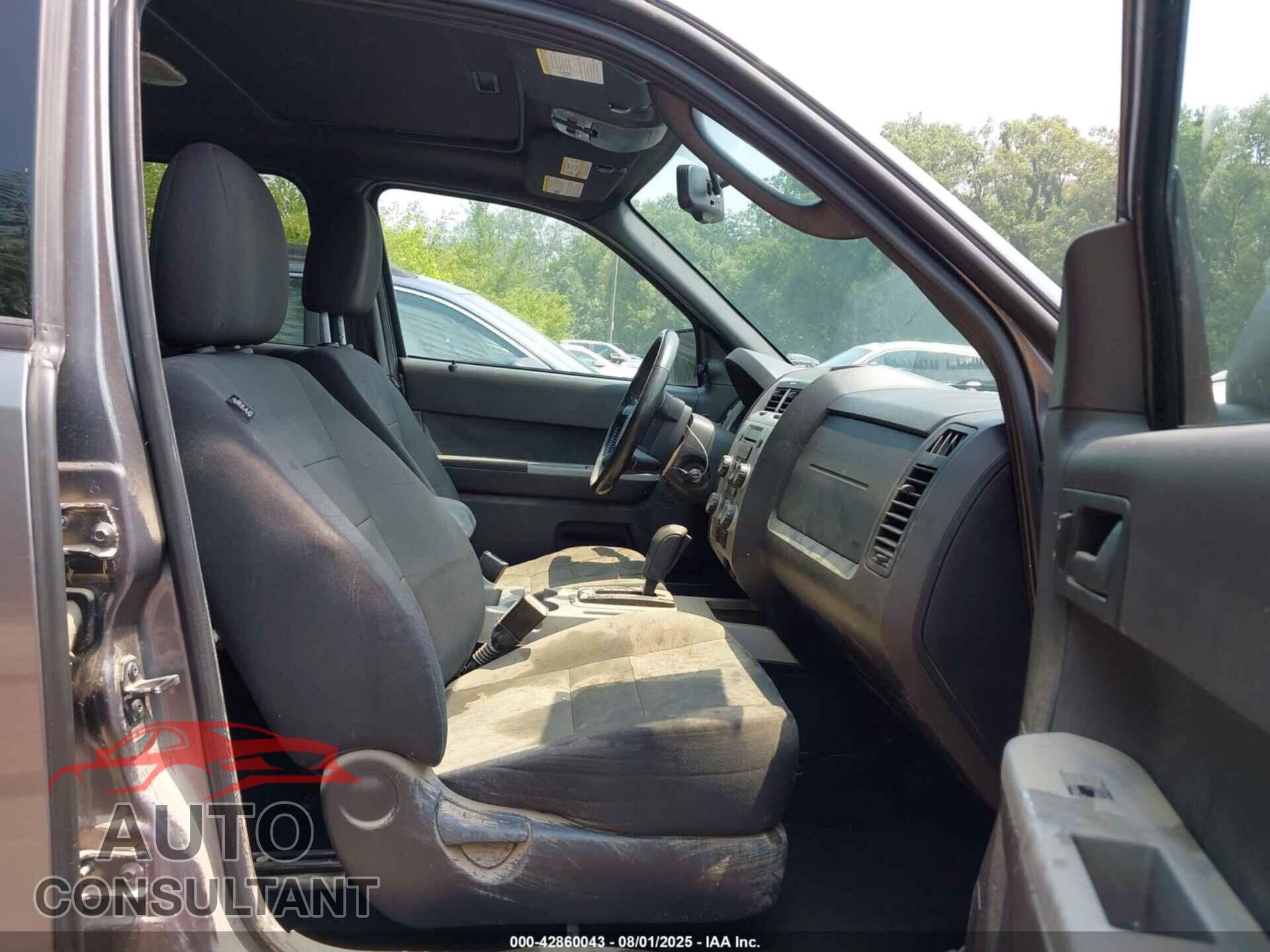 FORD ESCAPE 2010 - 1FMCU9D78AKD42603