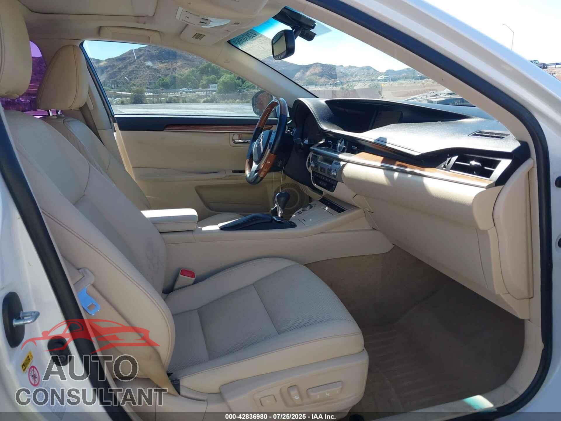 LEXUS ES 300H 2014 - JTHBW1GG2E2073218