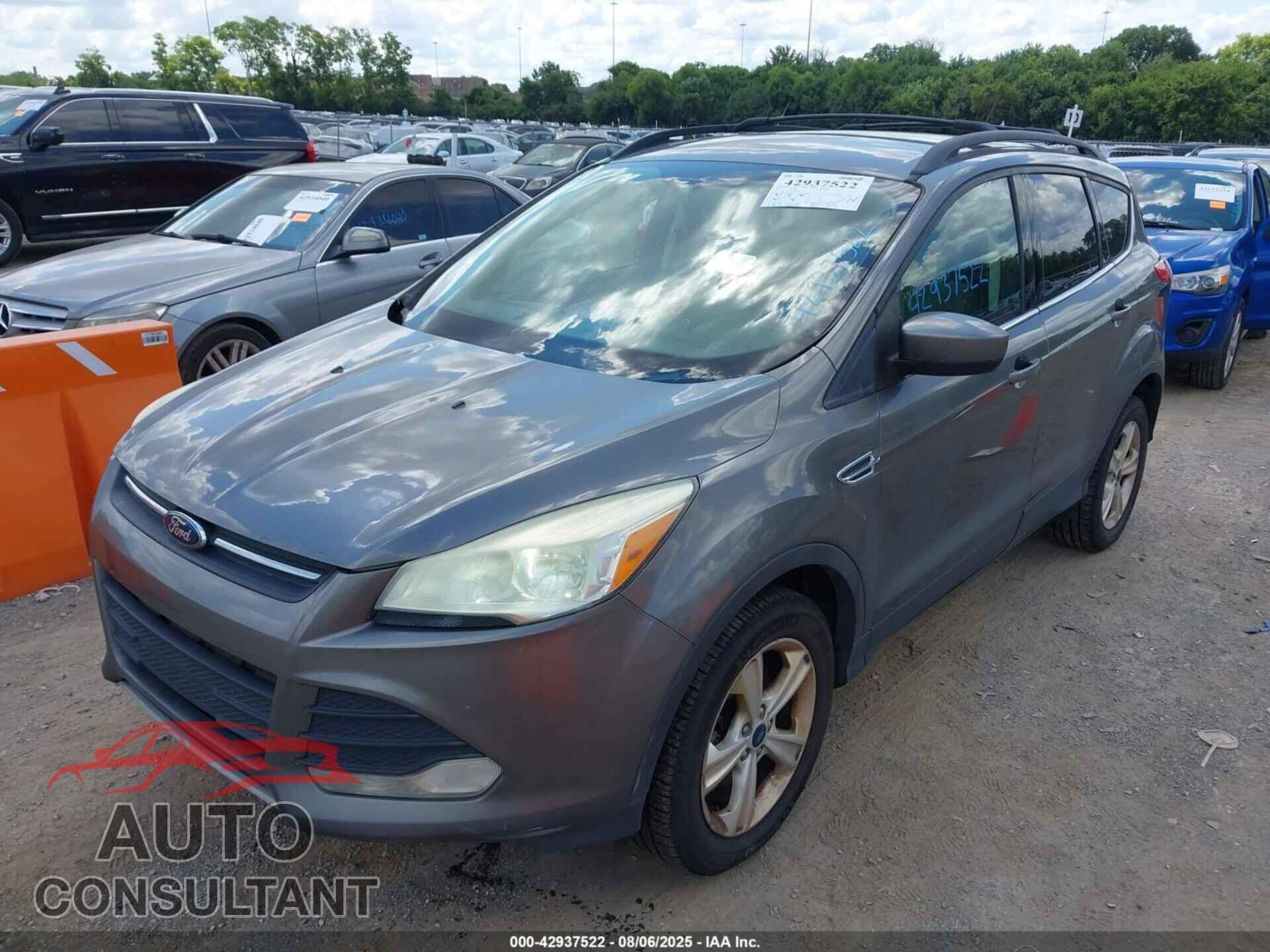 FORD ESCAPE 2013 - 1FMCU9G90DUB86434