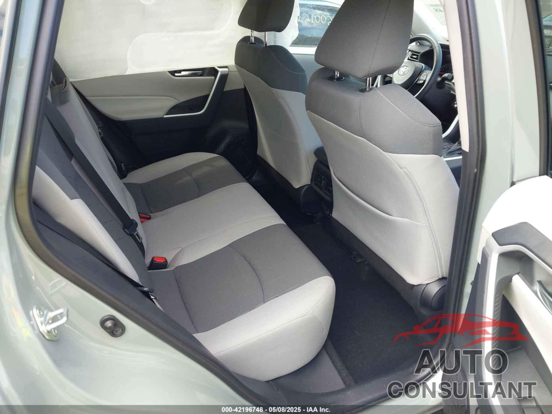 TOYOTA RAV4 2021 - 2T3P1RFV0MC144315