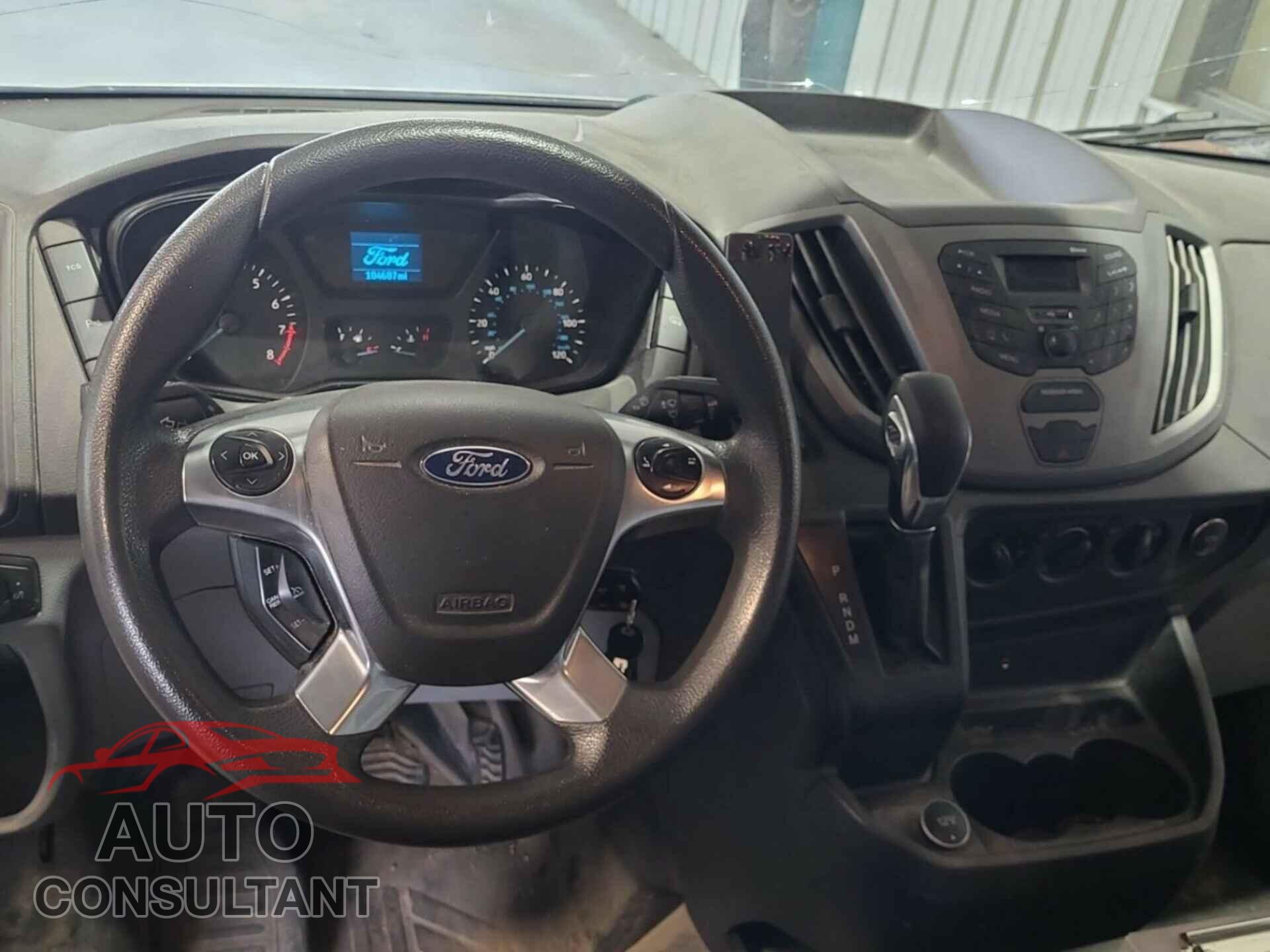 FORD TRANSIT 2018 - 1FTYR1YM7JKB43913