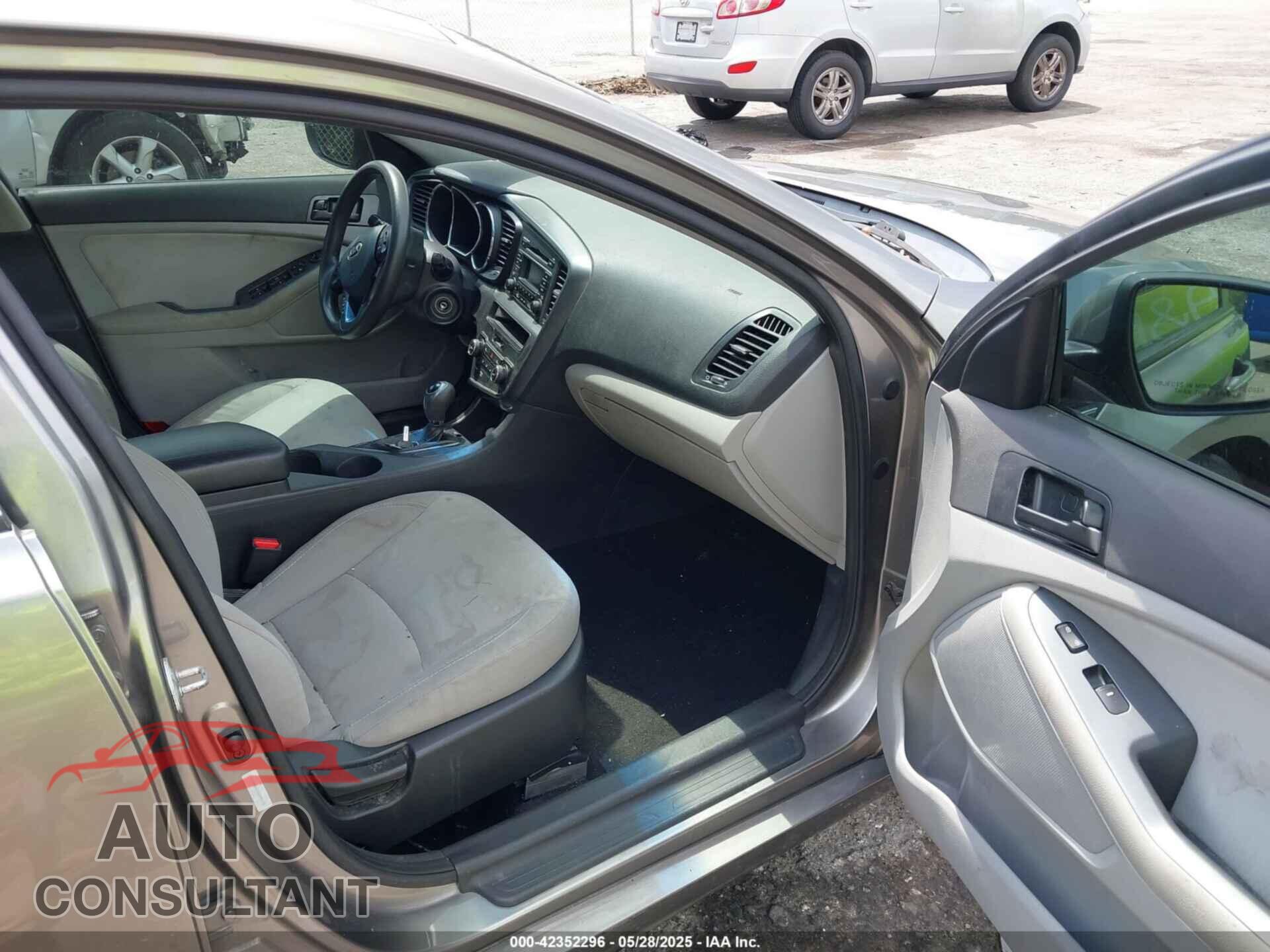 KIA OPTIMA 2013 - 5XXGM4A70DG098148