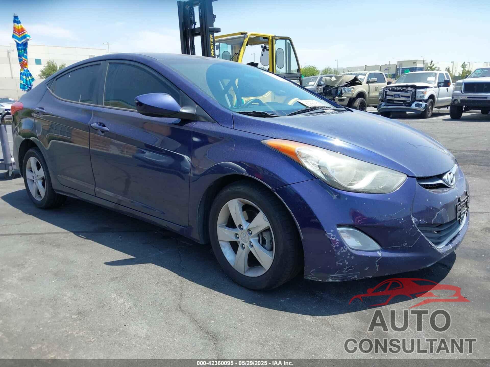 HYUNDAI ELANTRA 2013 - 5NPDH4AE1DH280161