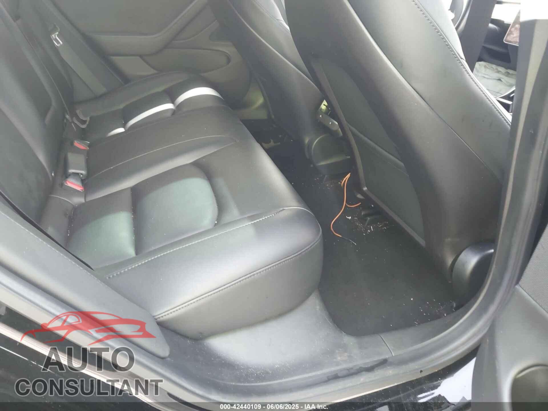 TESLA MODEL 3 2019 - 5YJ3E1EA2KF394675