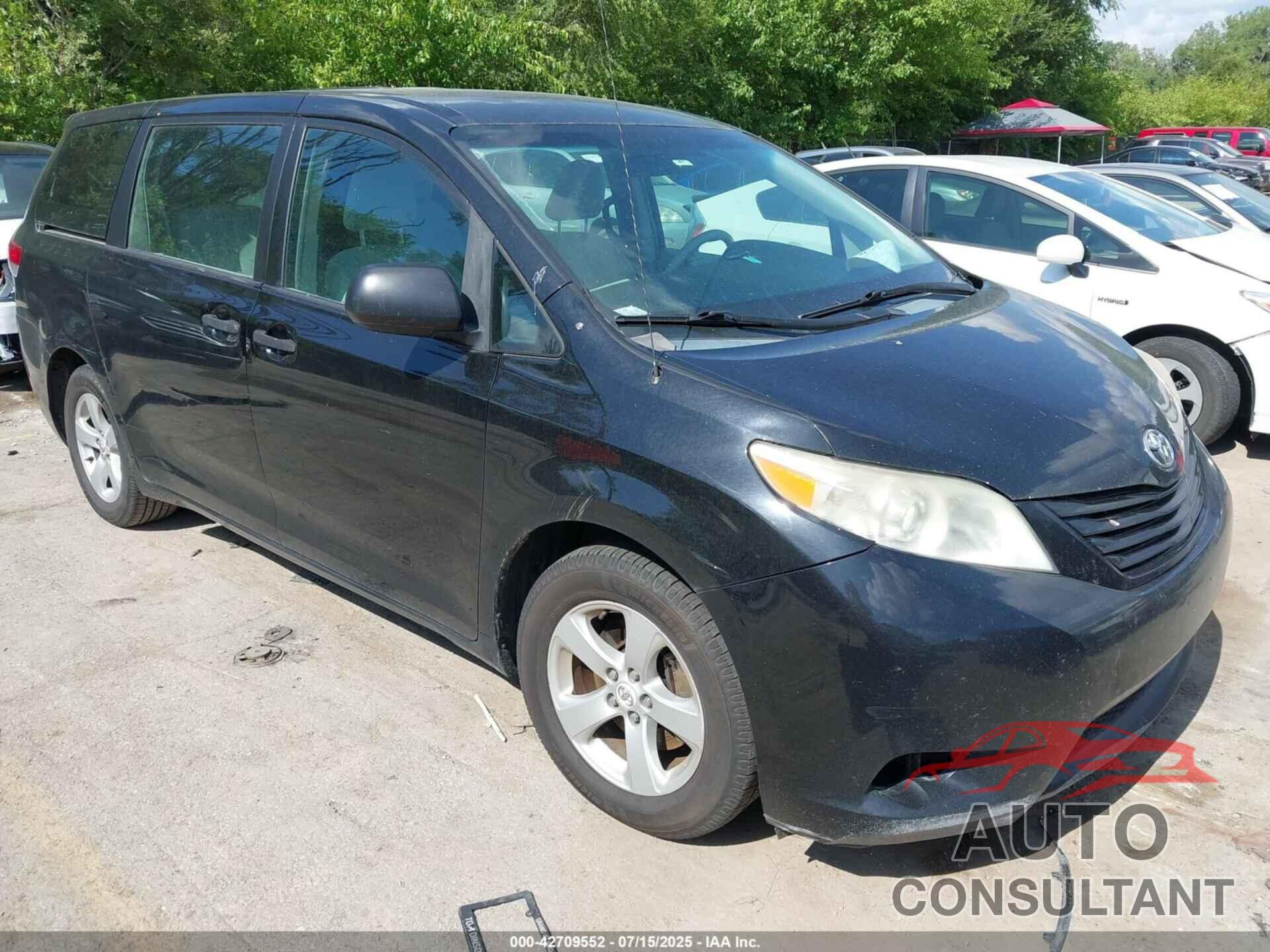 TOYOTA SIENNA 2011 - 5TDZK3DC4BS059334
