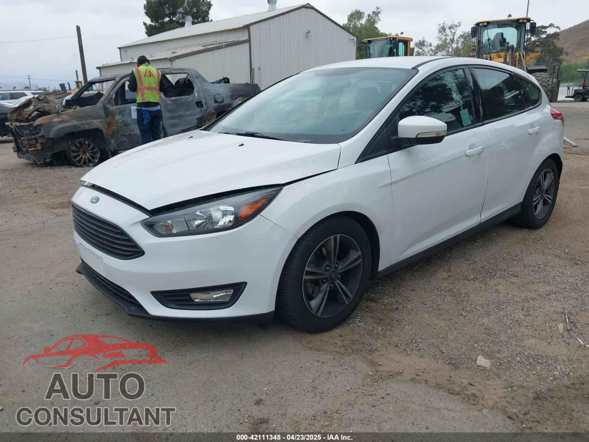 FORD FOCUS 2016 - 1FADP3KE8GL331379