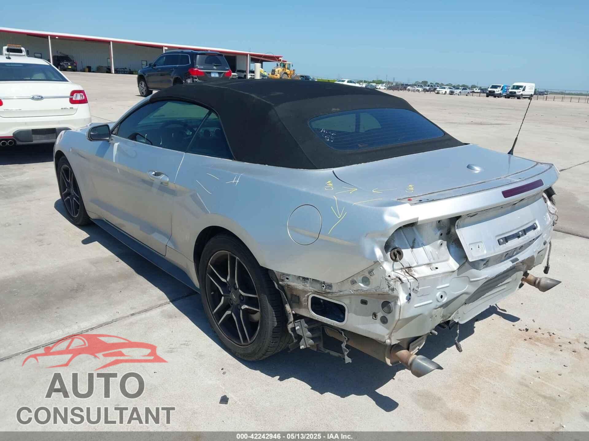 FORD MUSTANG 2018 - 1FATP8UH5J5111337