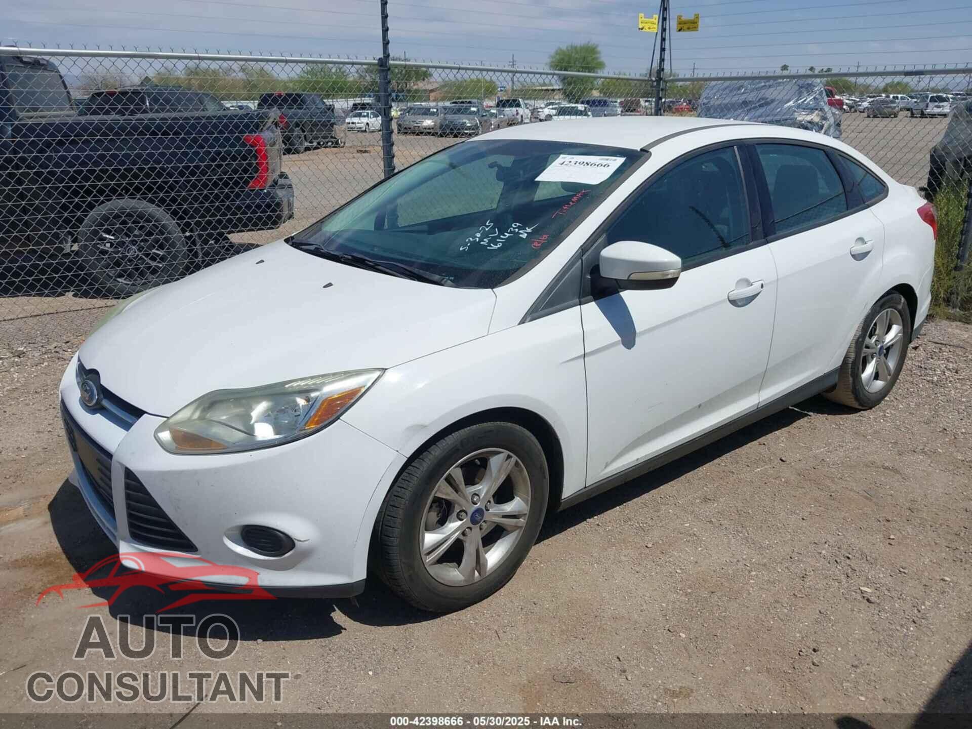 FORD FOCUS 2014 - 1FADP3F28EL161439